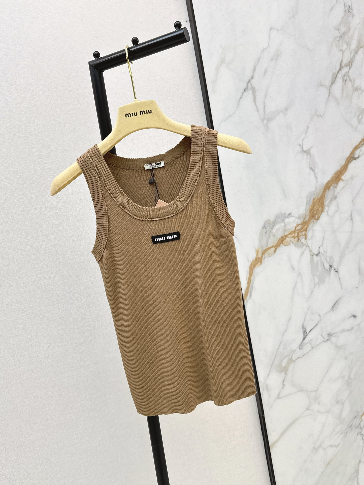 26SS NEW Logo-embellished sleeveless tank top
