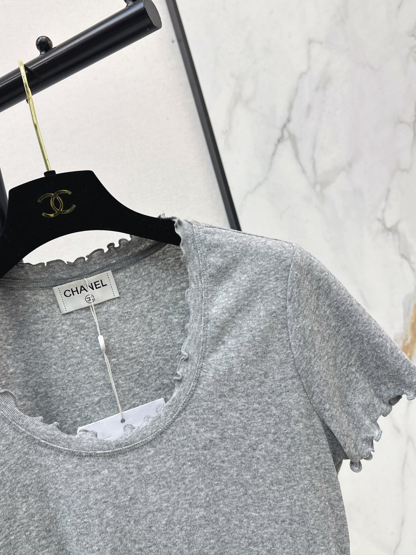 26SS NEW Classic logo beaded wavy edge U-neck T-shirt