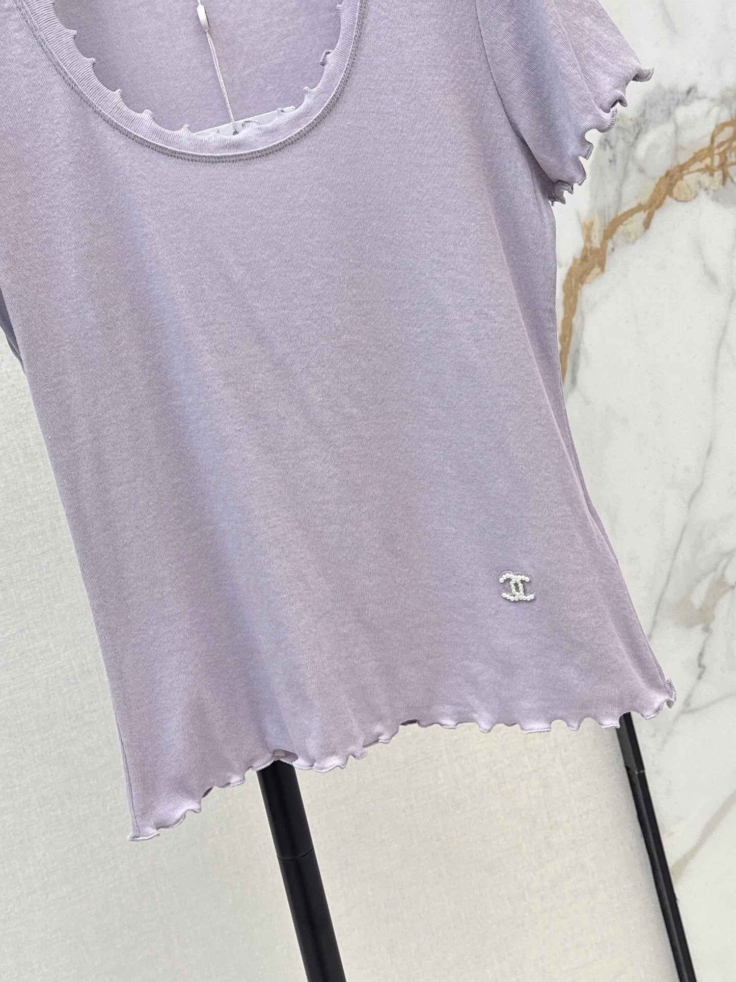 26SS NEW Classic logo beaded wavy edge U-neck T-shirt