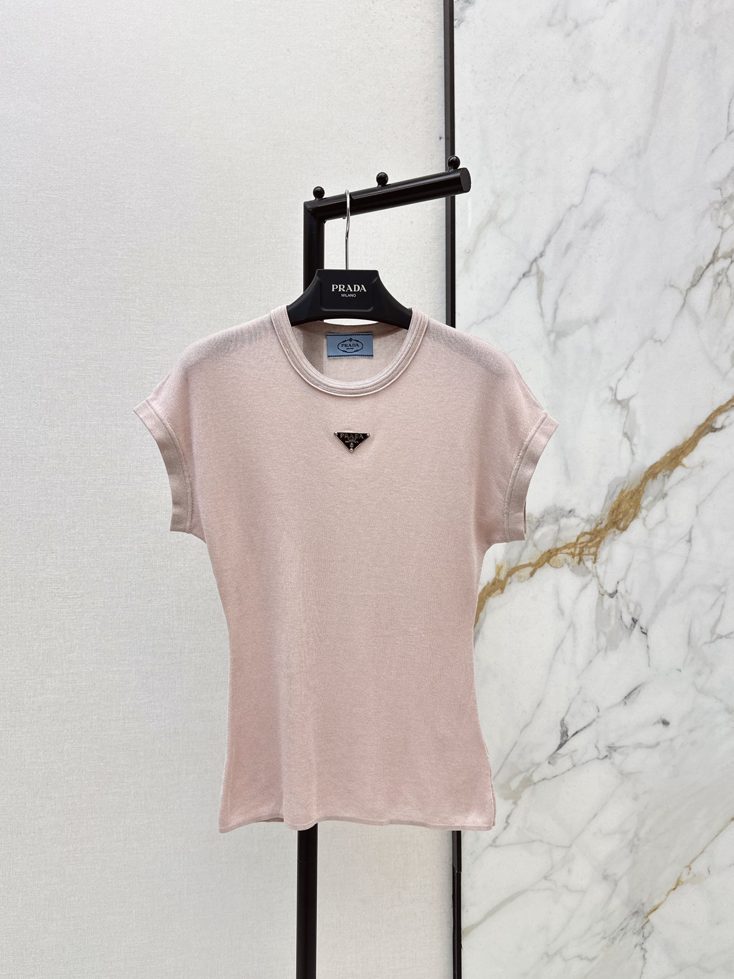 26SS NEW triangle logo slim fit T-shirt