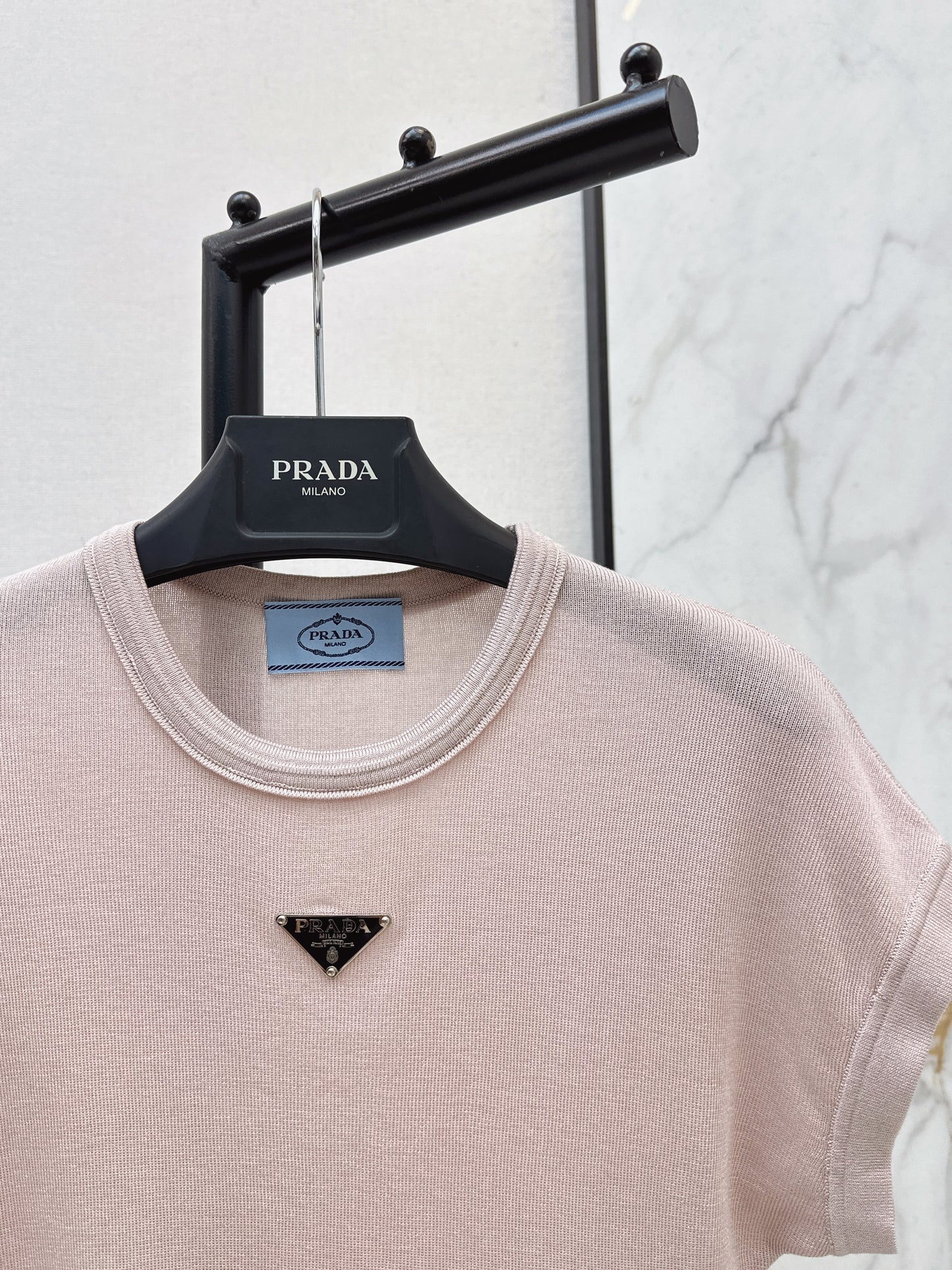 26SS NEW triangle logo slim fit T-shirt