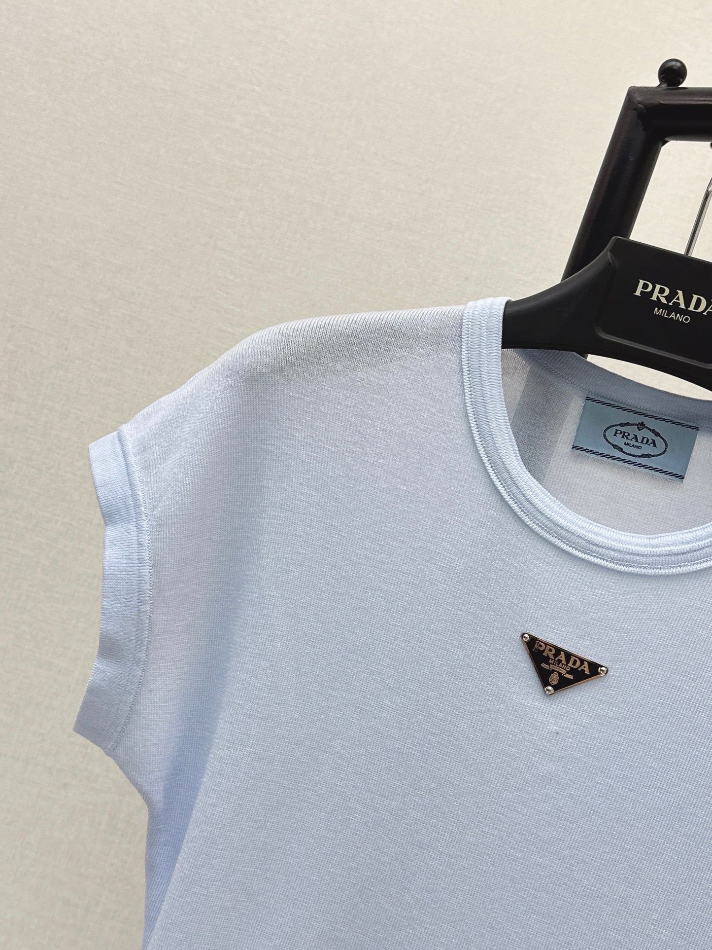 26SS NEW triangle logo slim fit T-shirt