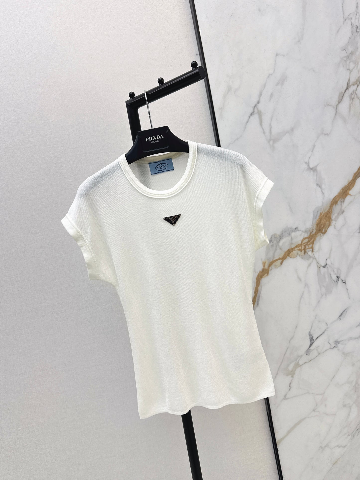 26SS NEW triangle logo slim fit T-shirt