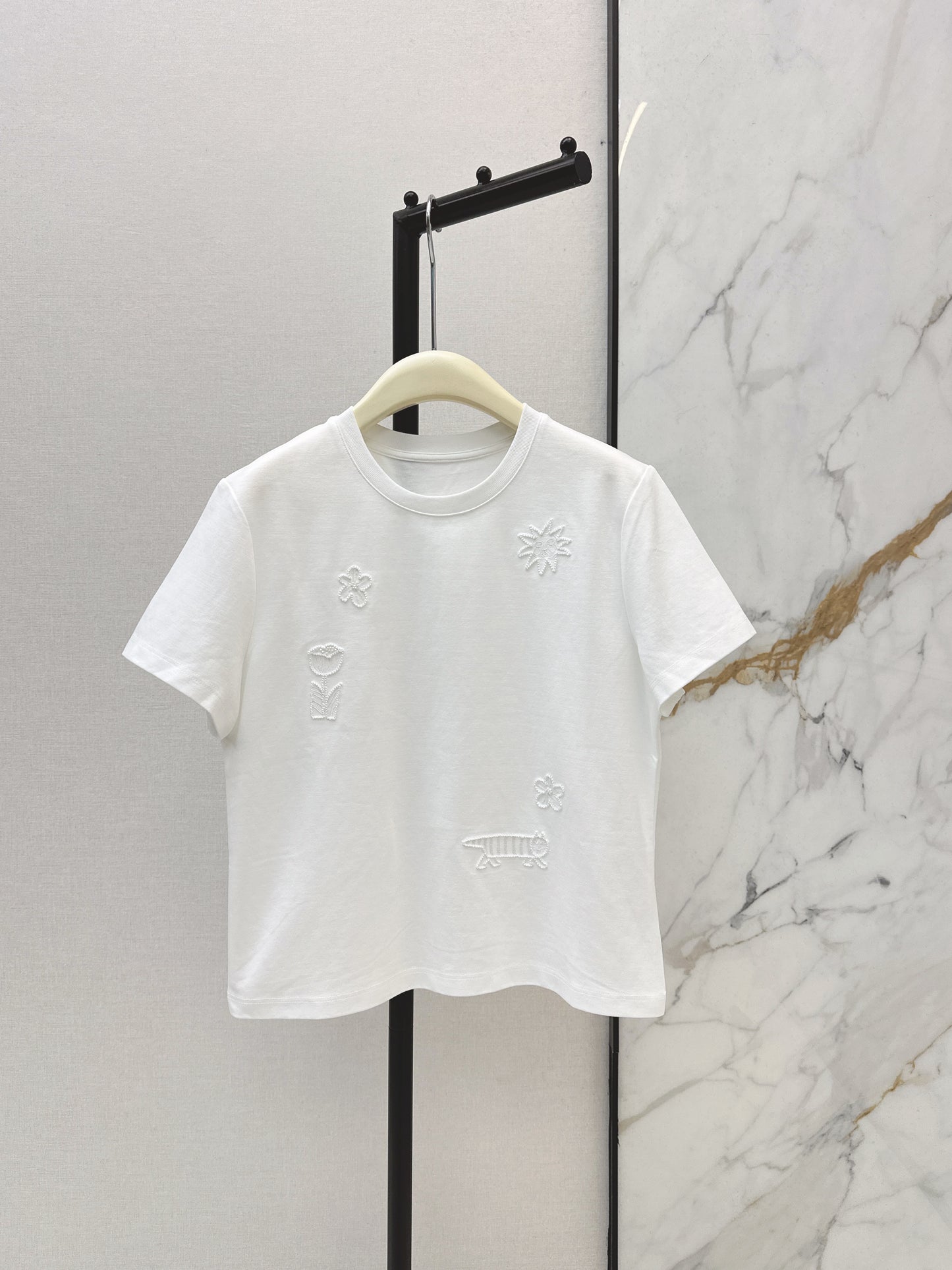 26SS NEUES Besticktes Perlen-T-Shirt mit kurzen Ärmeln