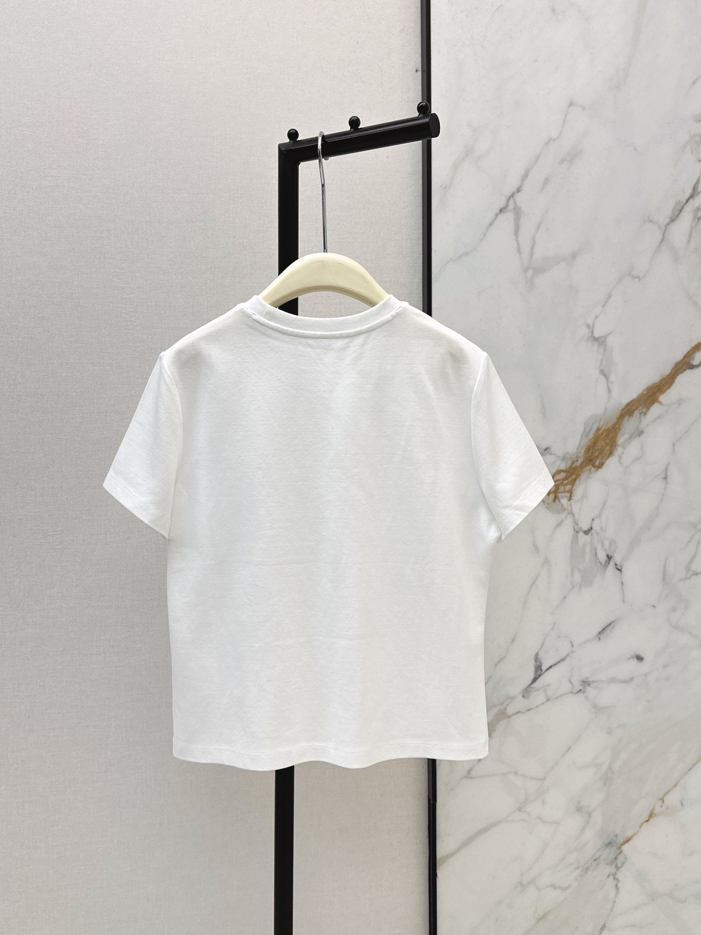 26SS NEUES Besticktes Perlen-T-Shirt mit kurzen Ärmeln