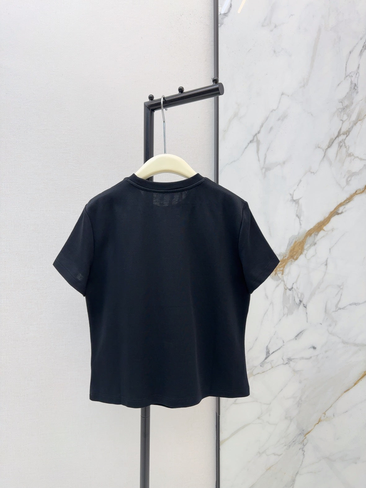 26SS NEUES Besticktes Perlen-T-Shirt mit kurzen Ärmeln