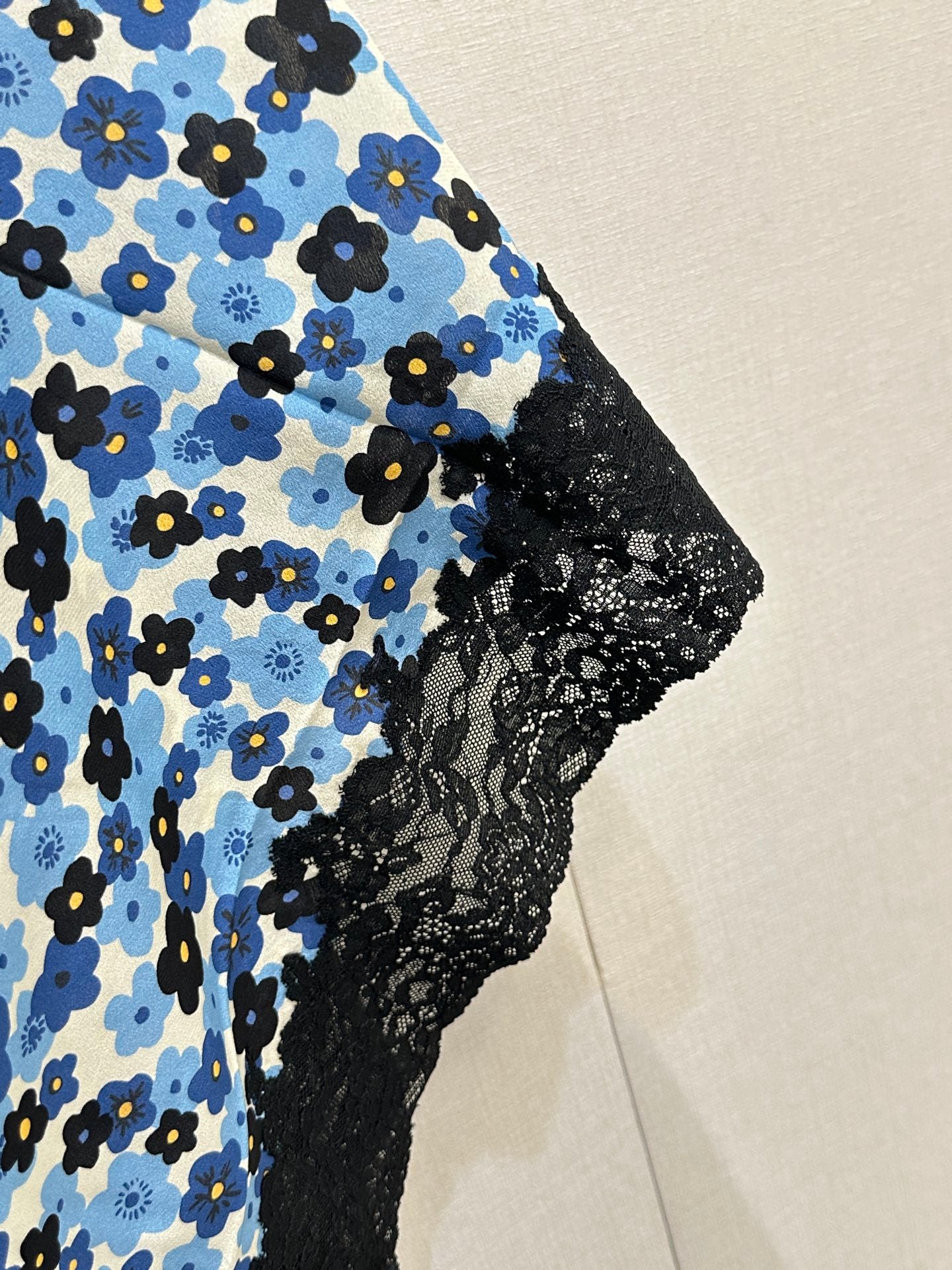 26SS NEW Mulberry silk floral V-neck dress