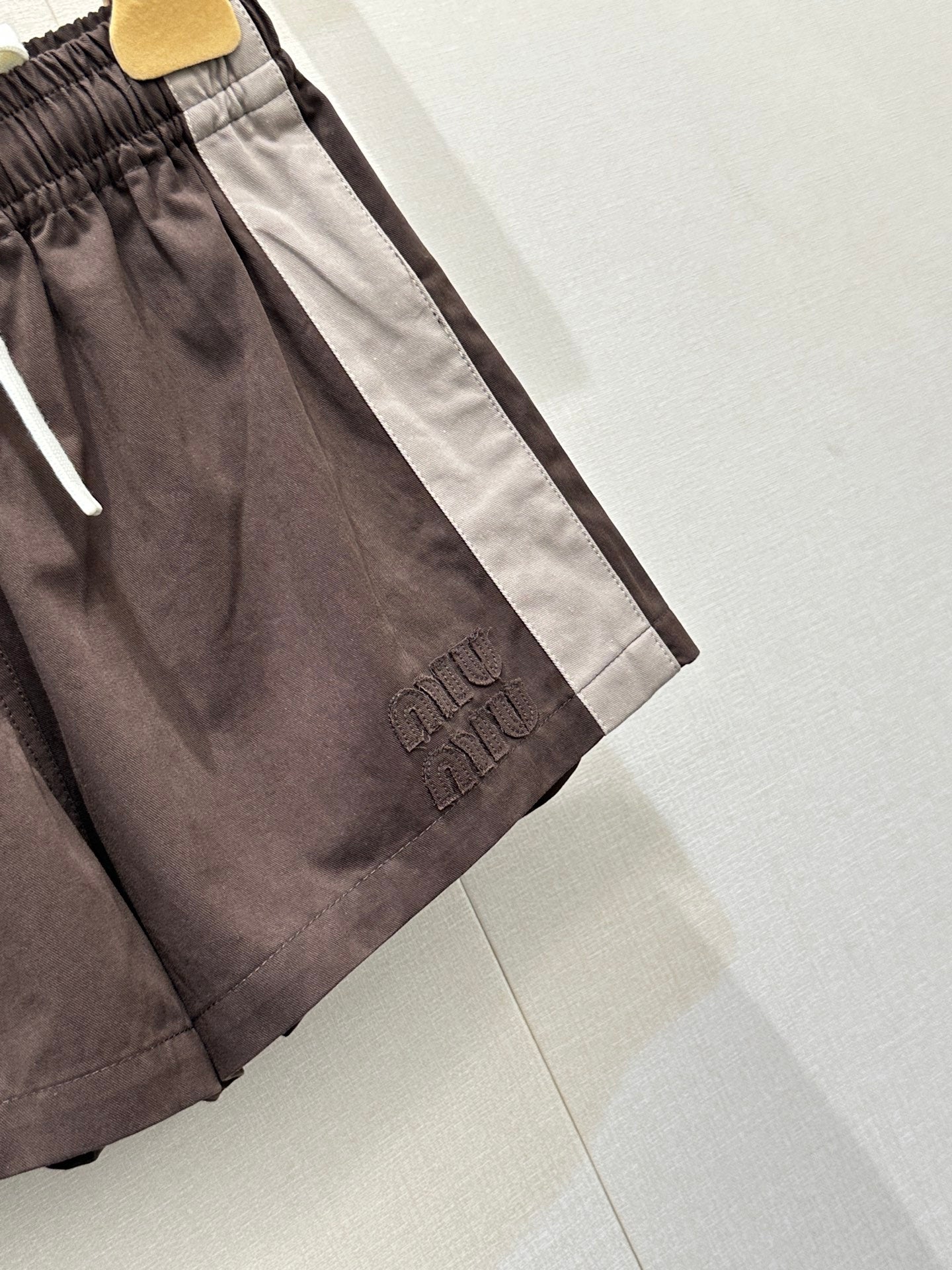 26SS NEW Letter embroidered elastic waist shorts