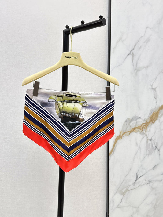 26SS NEW Age-reducing style printed tube top