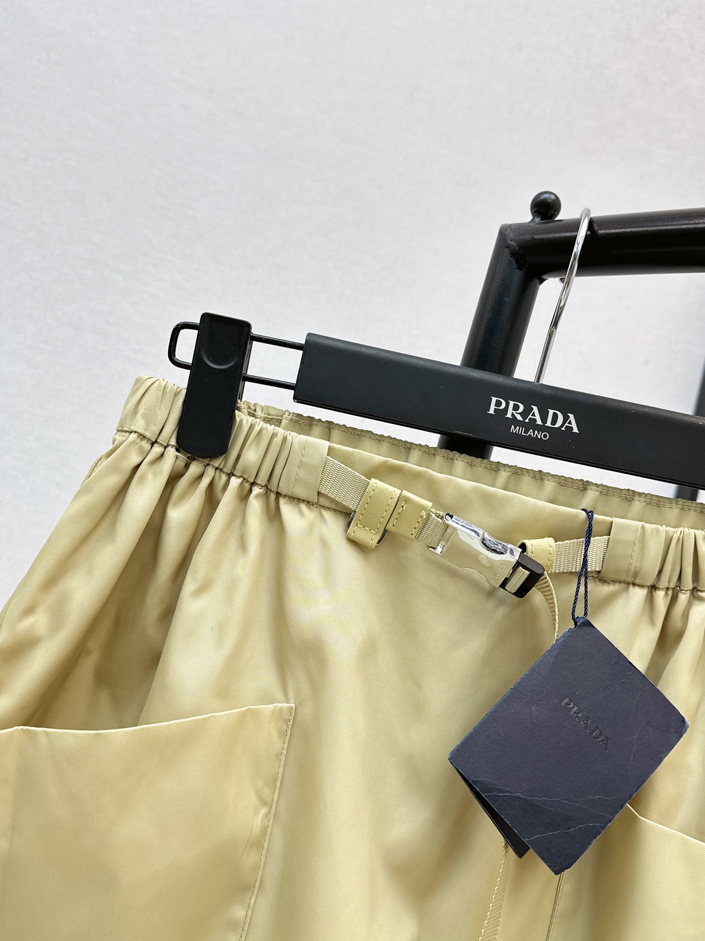 26SS NEW Khaki elastic waist nylon short skirt