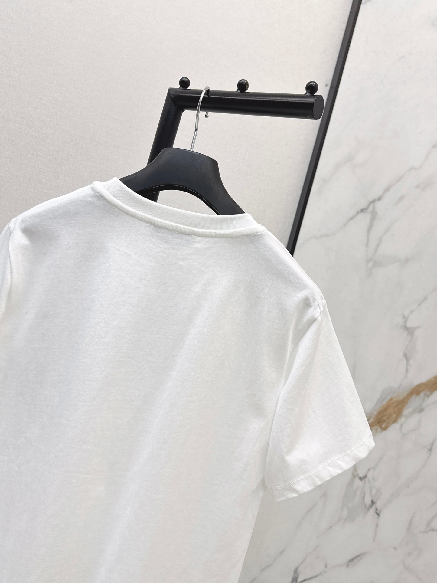 🔥HOT🔥 26SS NEW minimalist T-shirt with logo embroidery decoration