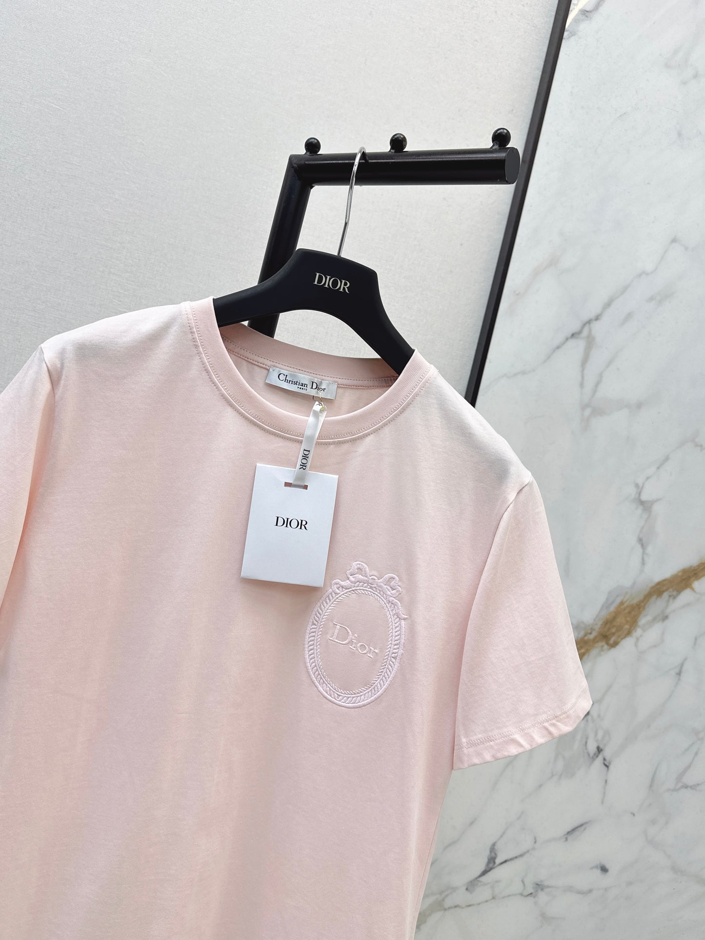 🔥HOT🔥 26SS NEW minimalist T-shirt with logo embroidery decoration