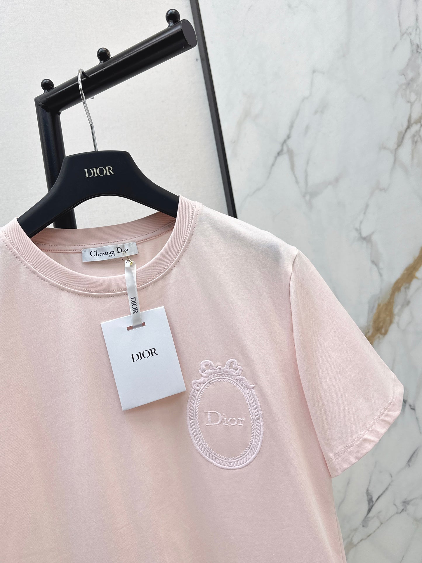 🔥HOT🔥 26SS NEW minimalist T-shirt with logo embroidery decoration