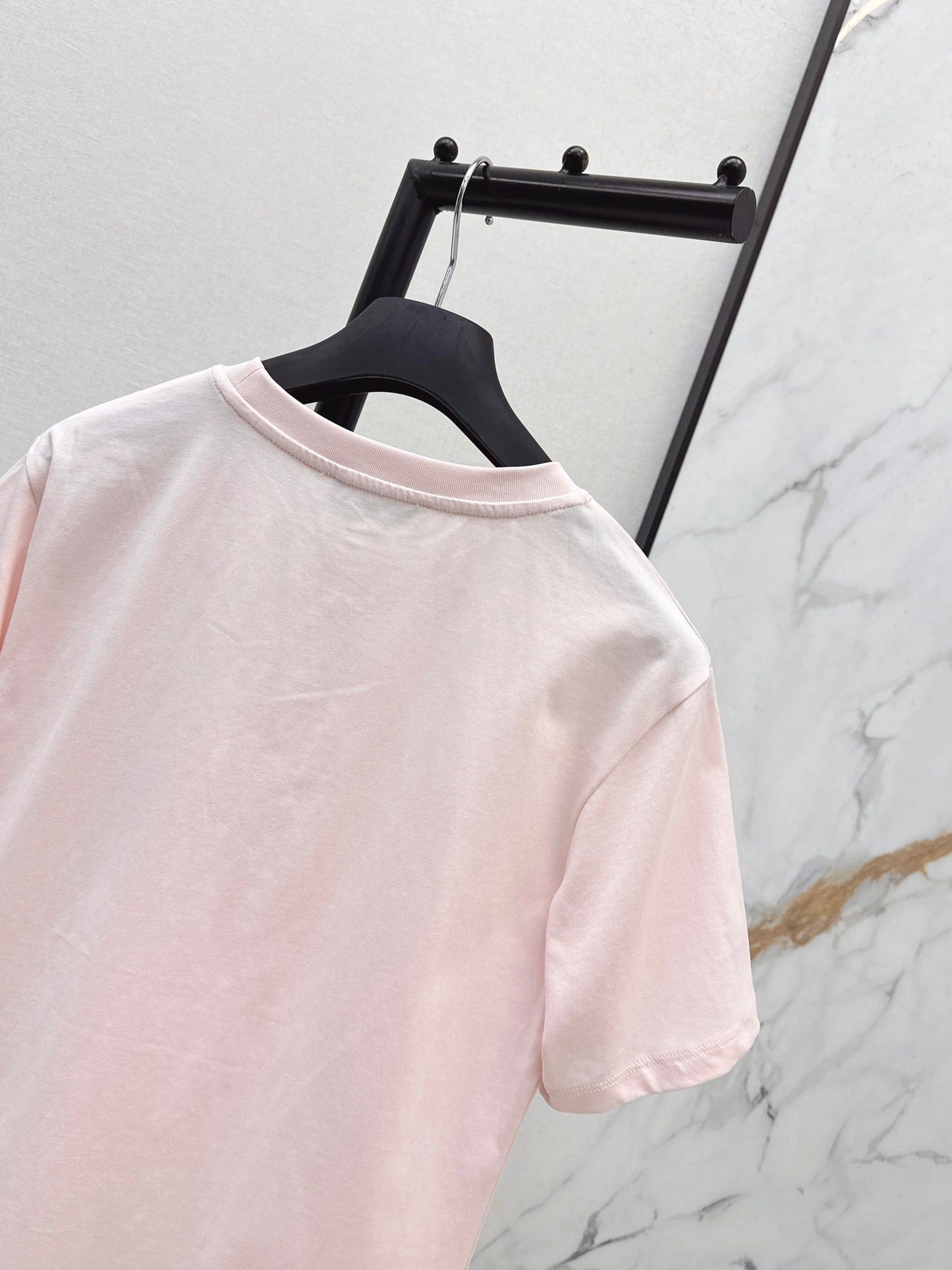 🔥HOT🔥 26SS NEW minimalist T-shirt with logo embroidery decoration