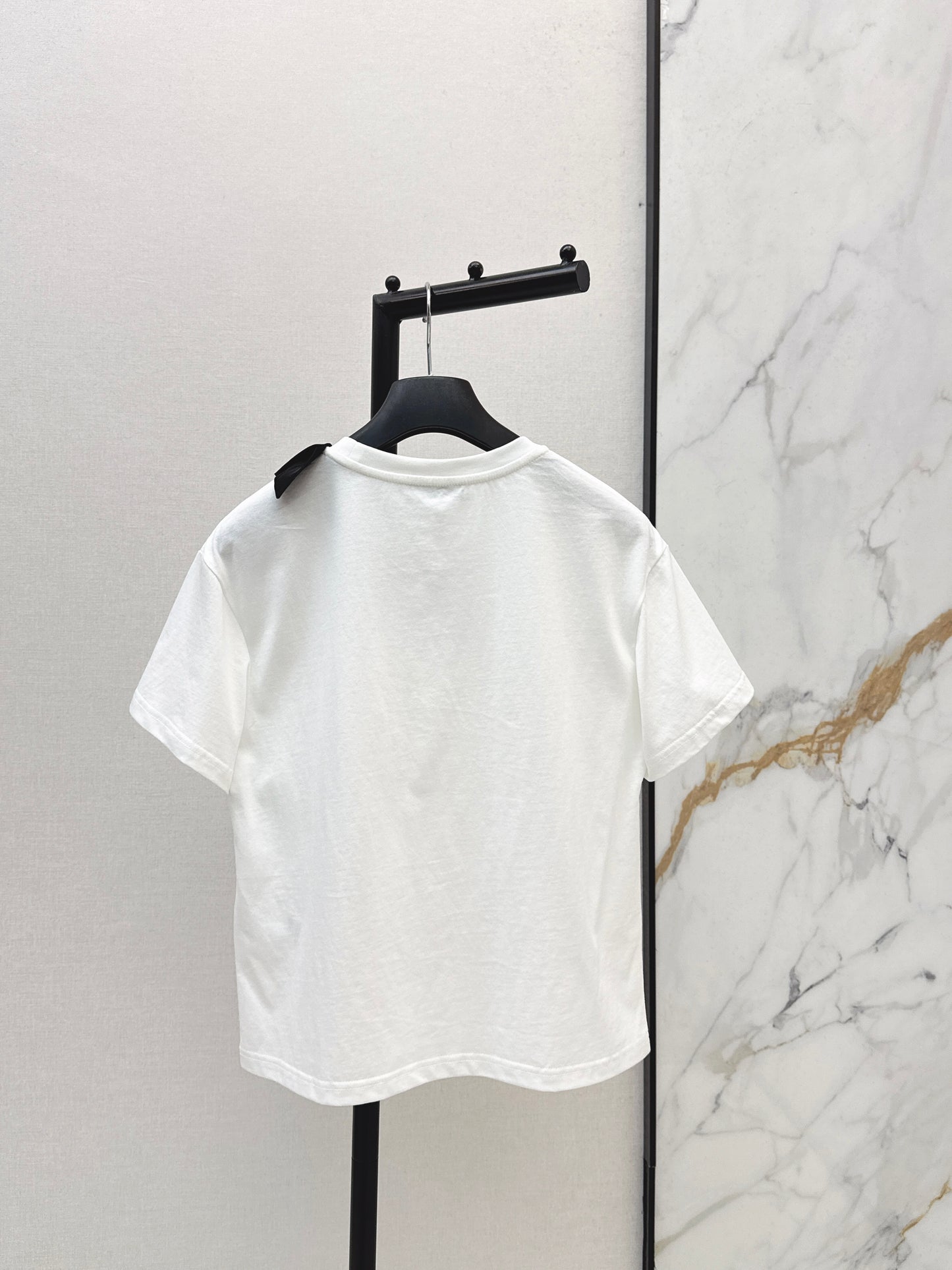 🔥HEISS🔥 26SS NEUES dreidimensionales Schleifen-verziertes Kurzarm-T-Shirt