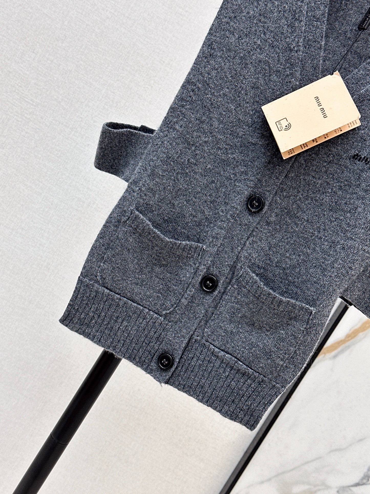 26SS NEW The must-have cashmere vest with concave shape