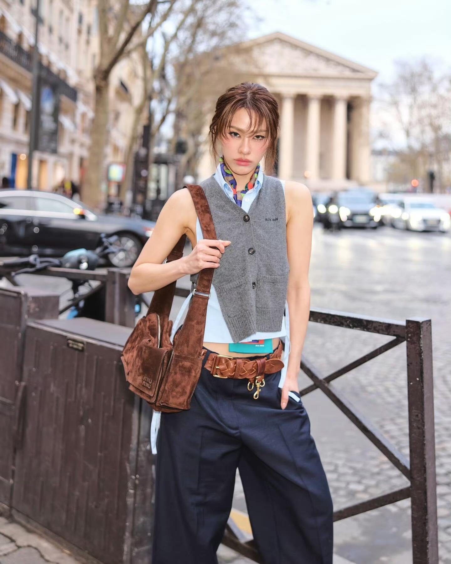 26SS NEW The must-have cashmere vest with concave shape