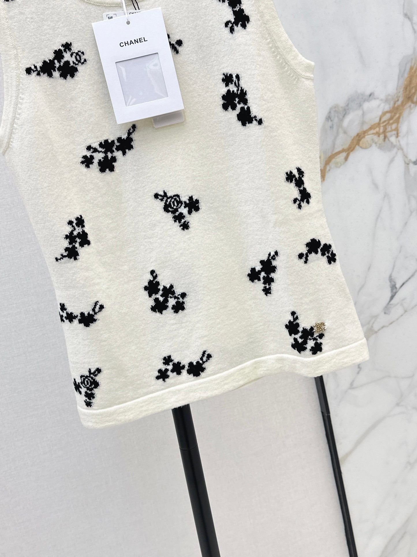 26SS NEW Embroidered knitted vest