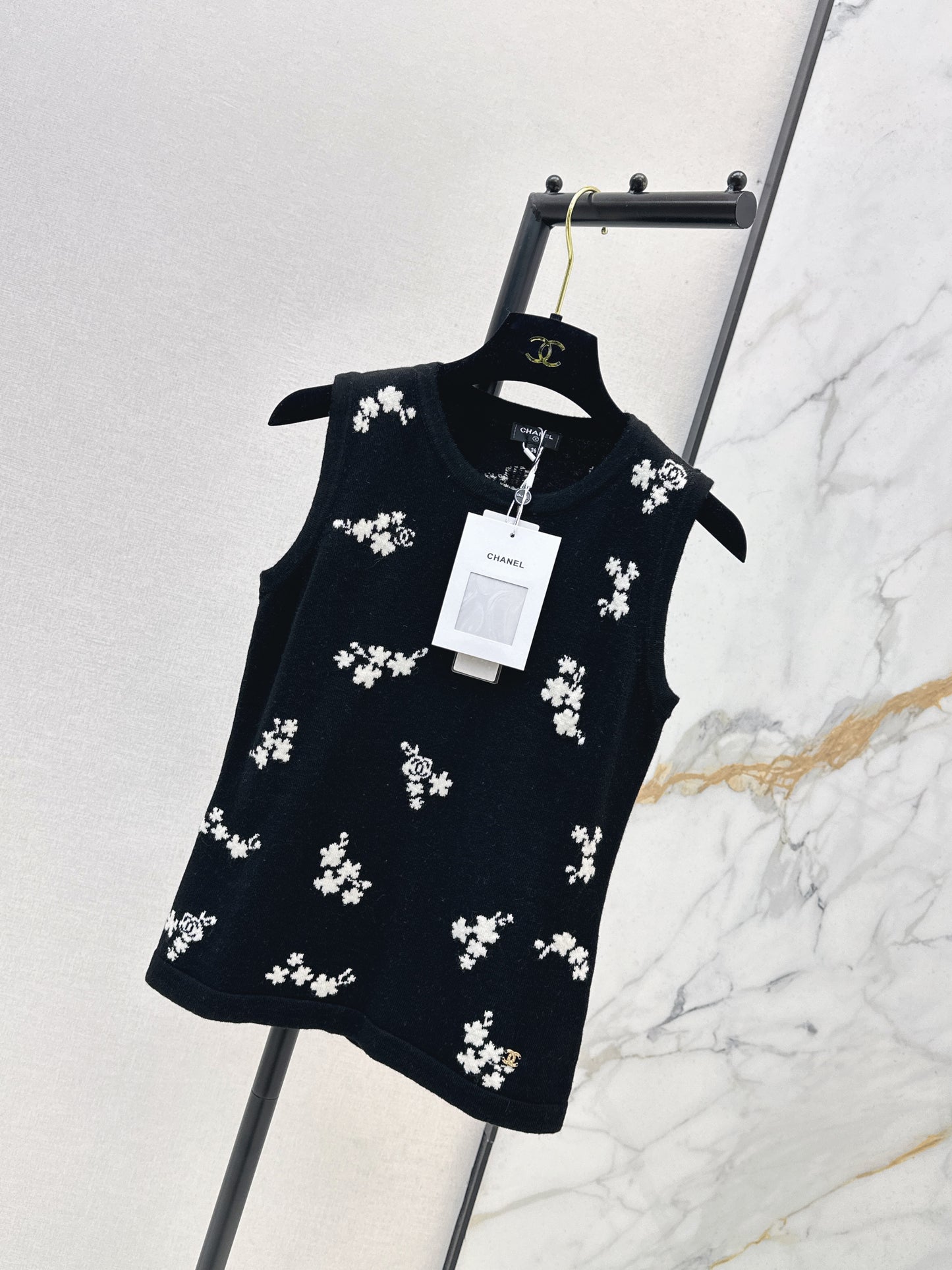 26SS NEW Embroidered knitted vest