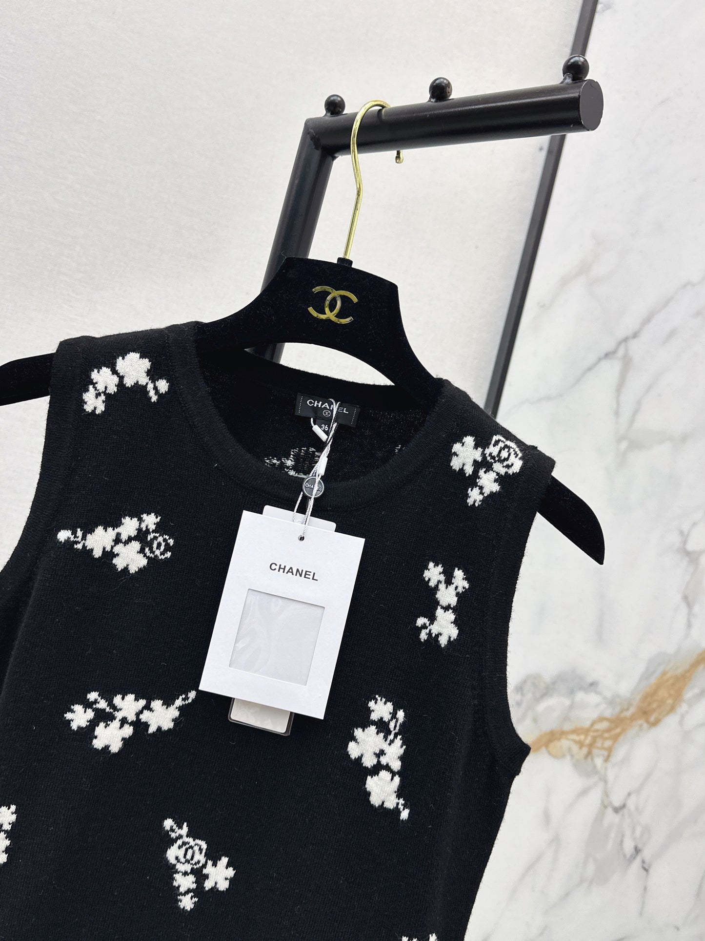 26SS NEW Embroidered knitted vest