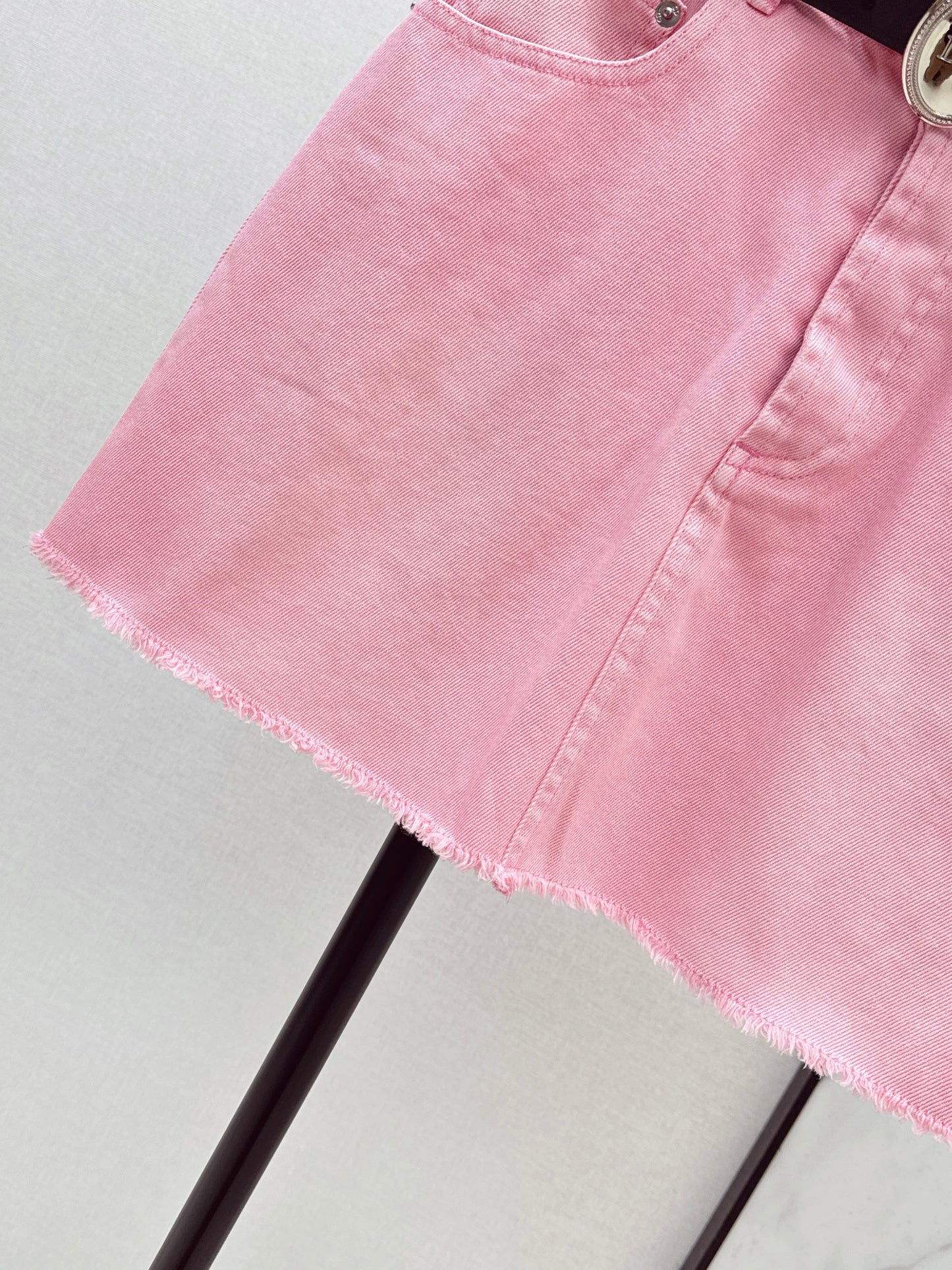 26SS NEW missd series age-reducing pink denim skirt