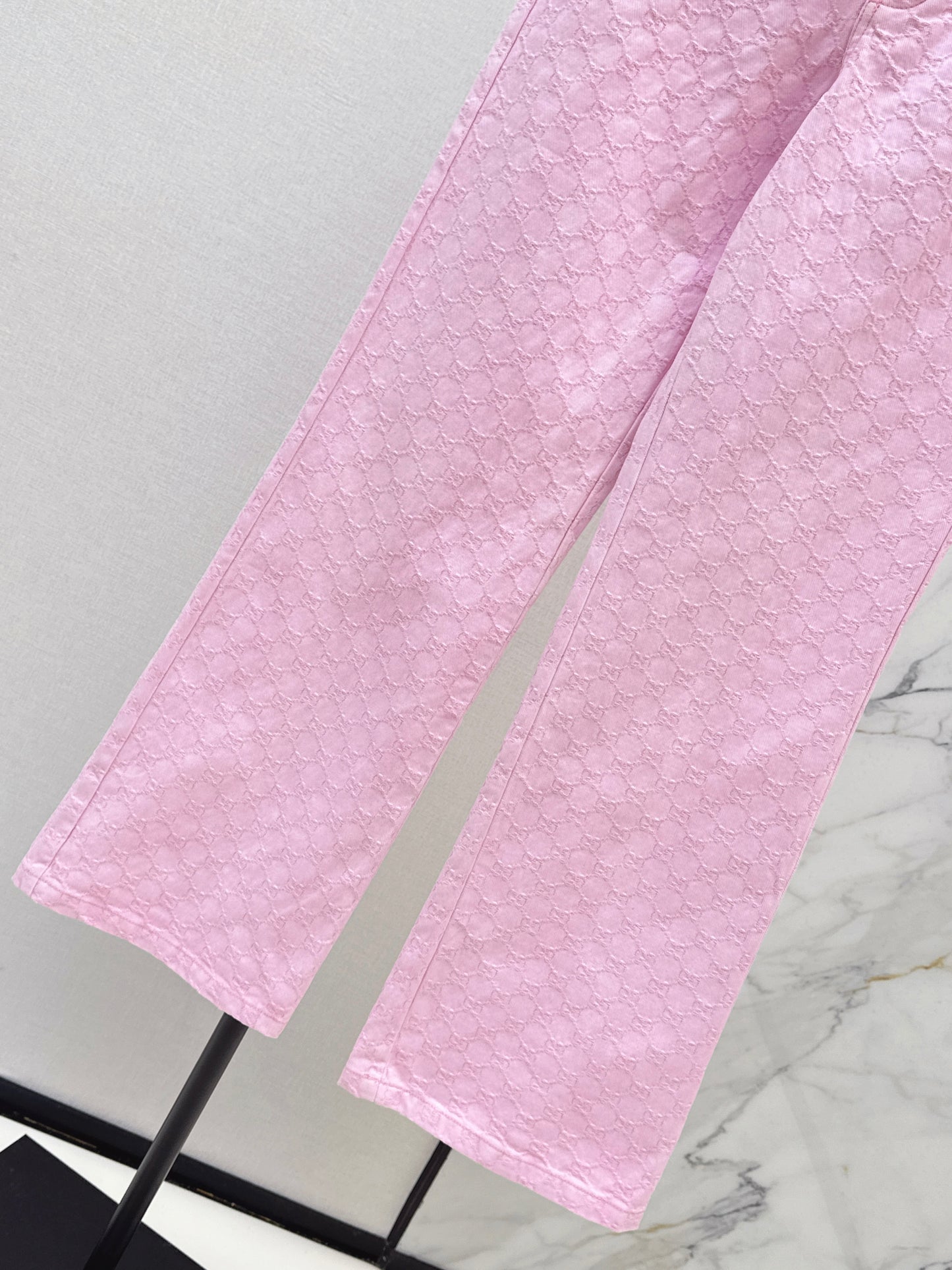 26SS Neue pinke Jeans aus Logo-Jacquard-Stoff