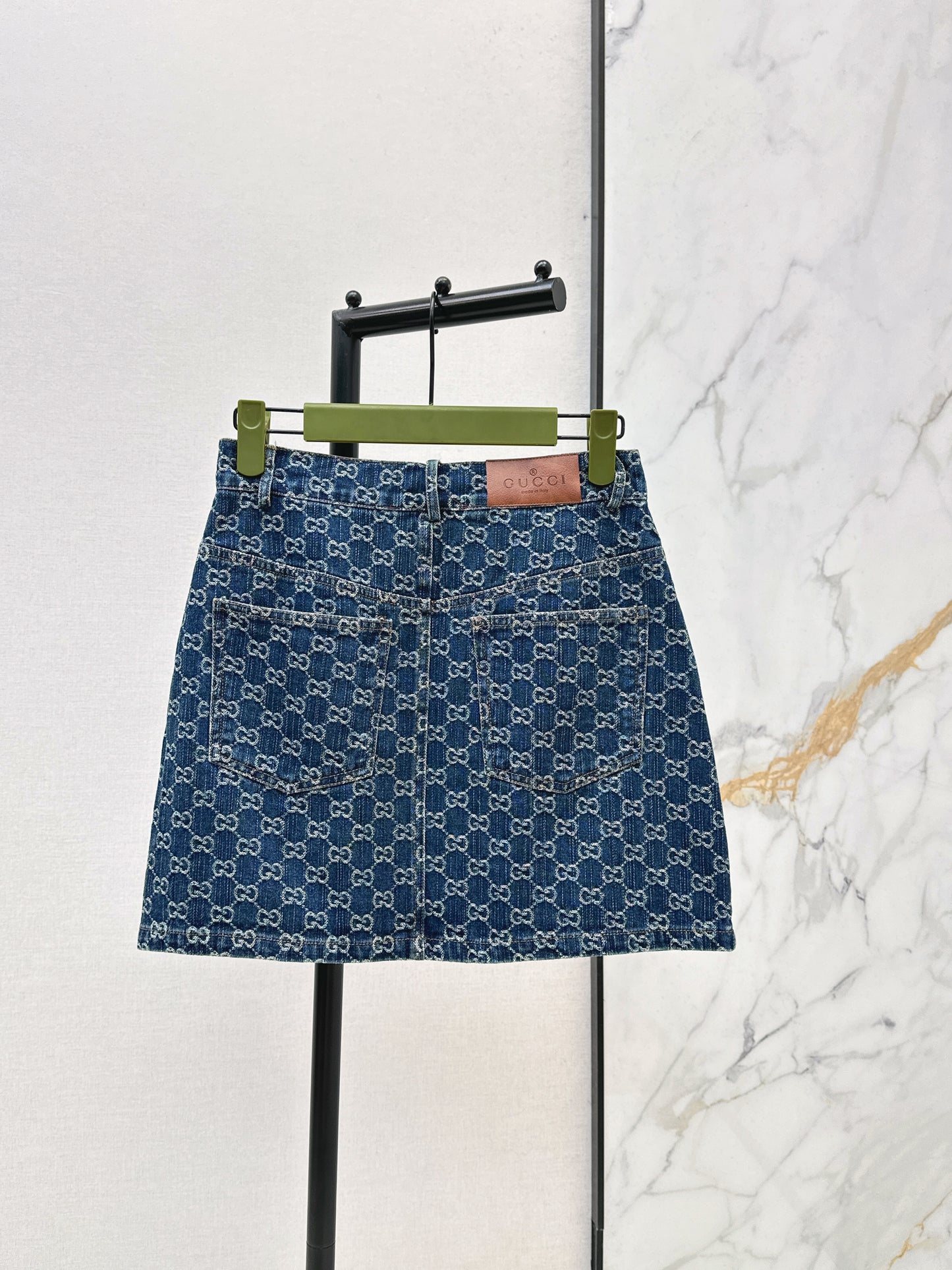 26SS NEW logo jacquard horseshoe buckle denim skirt