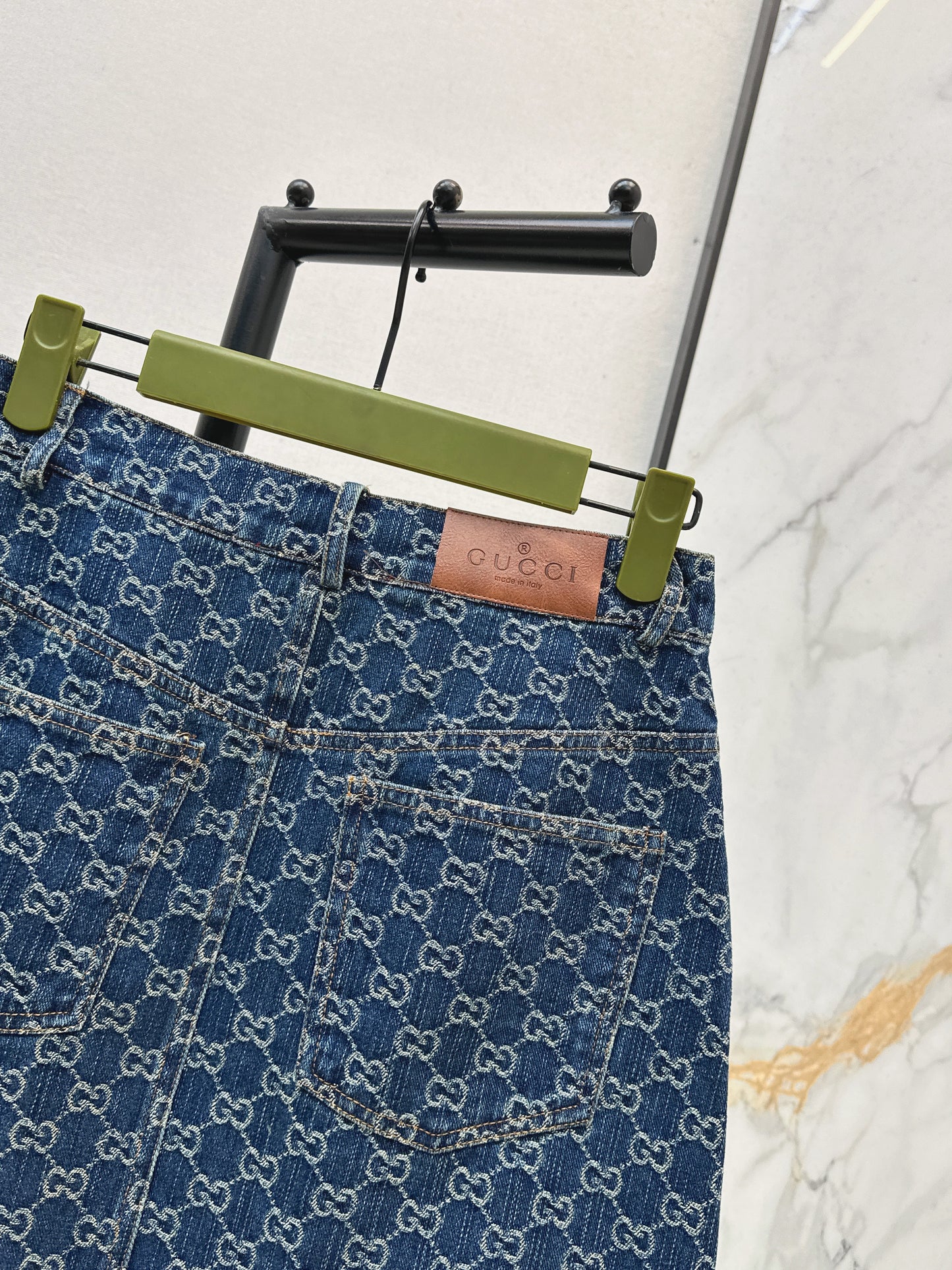 26SS NEW logo jacquard horseshoe buckle denim skirt
