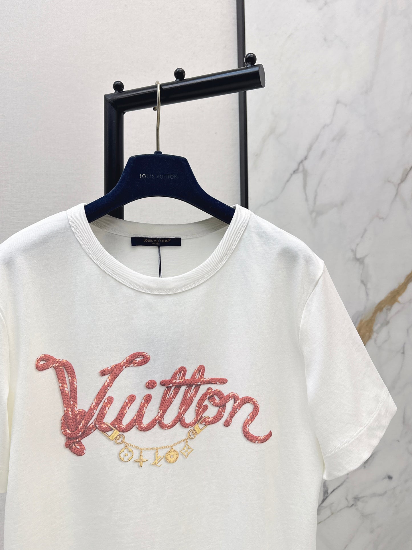 26SS NEUES T-Shirt mit Logo-Buchstabendruck