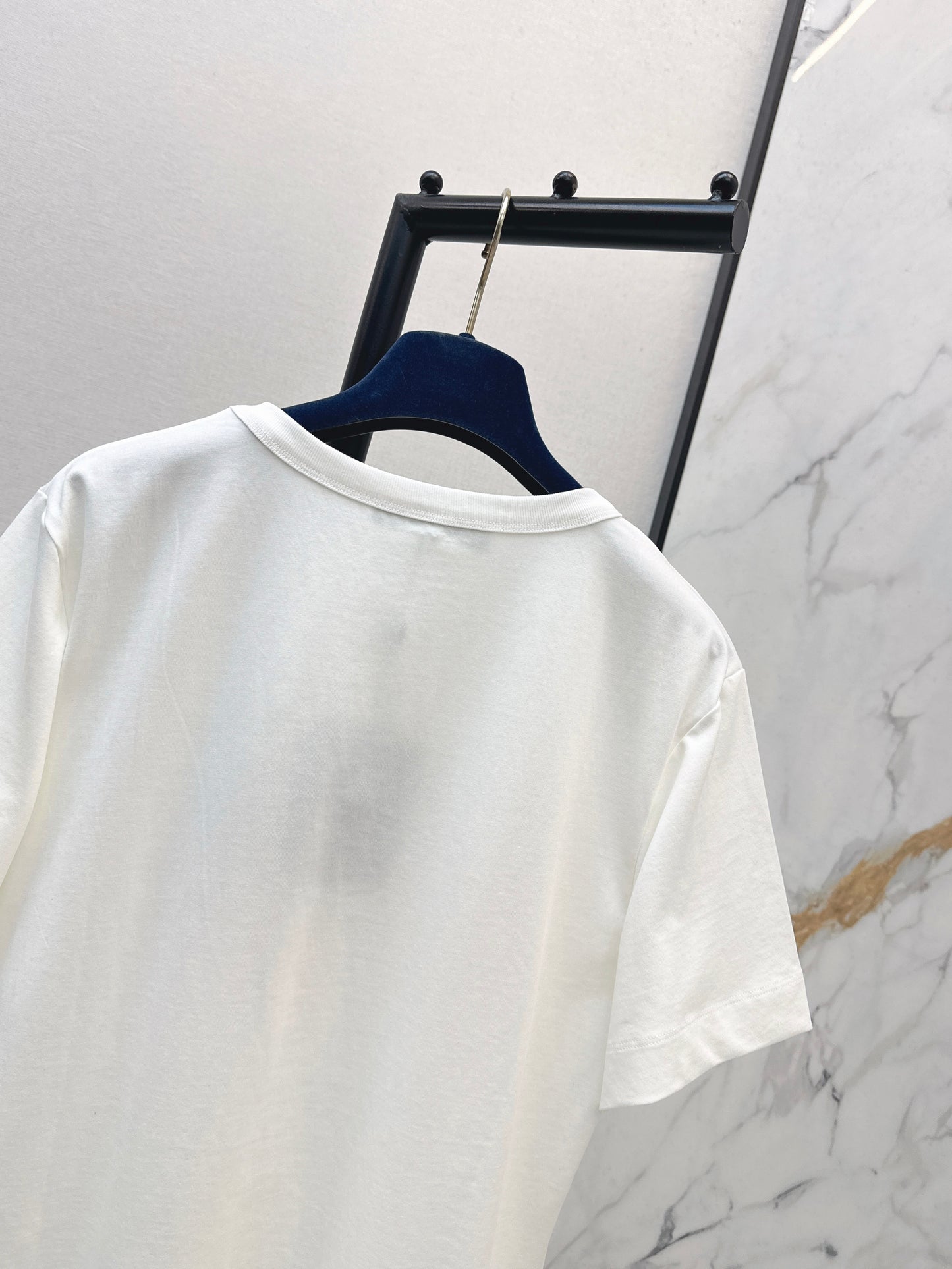26SS NEUES T-Shirt mit Logo-Buchstabendruck