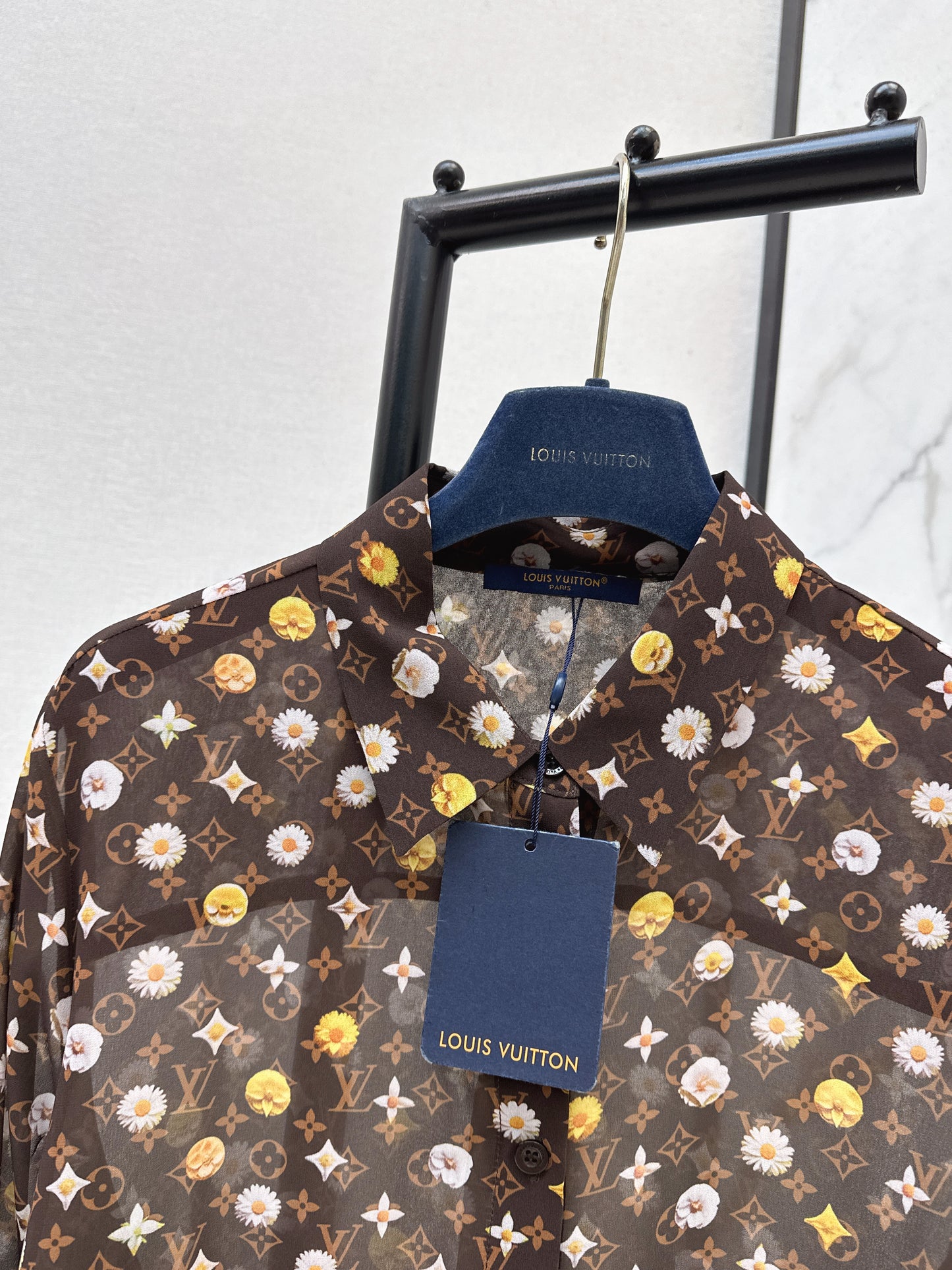 26SS Hemd mit neuem Logodruck