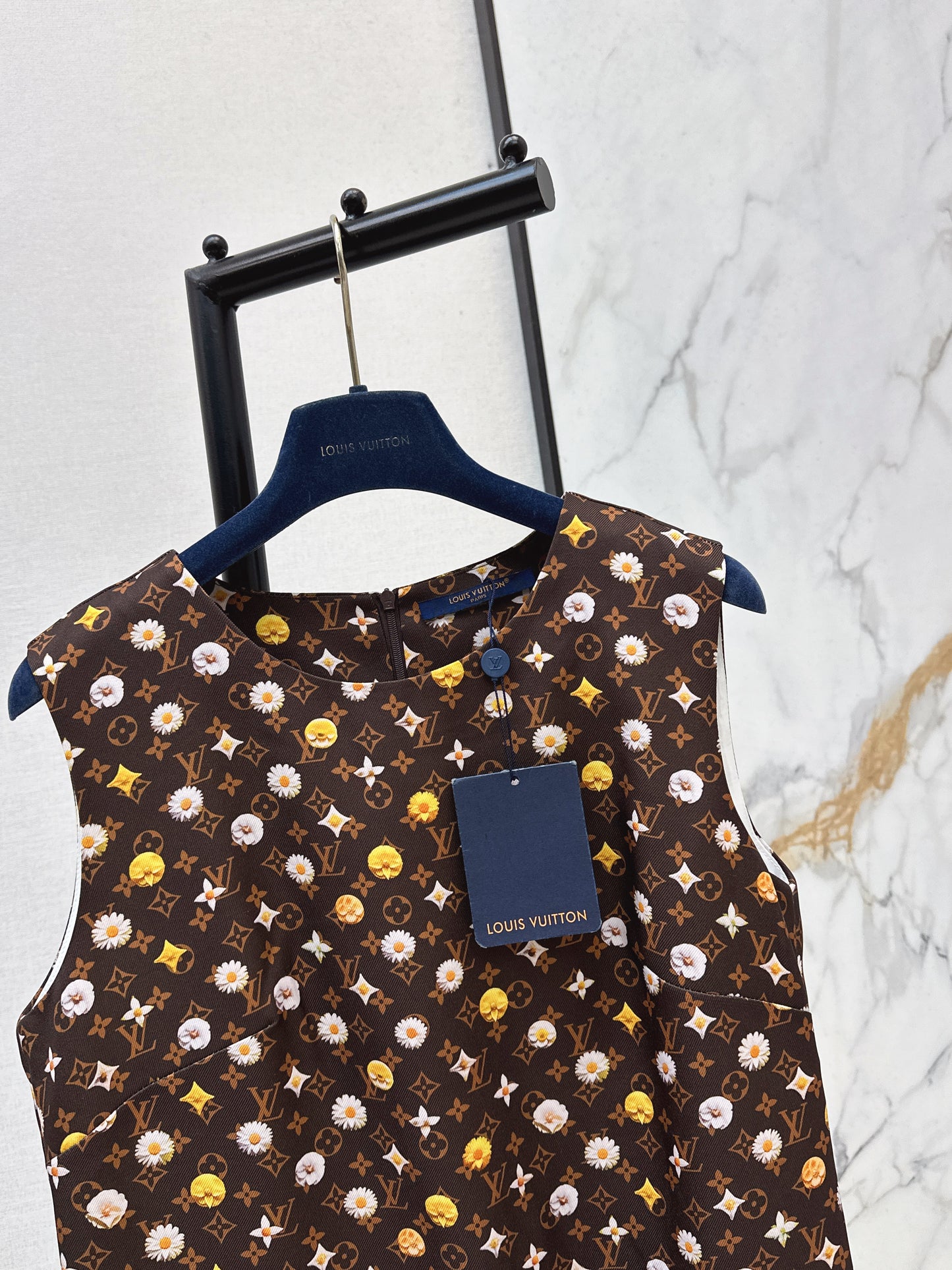 26SS NEW logo print sleeveless dress