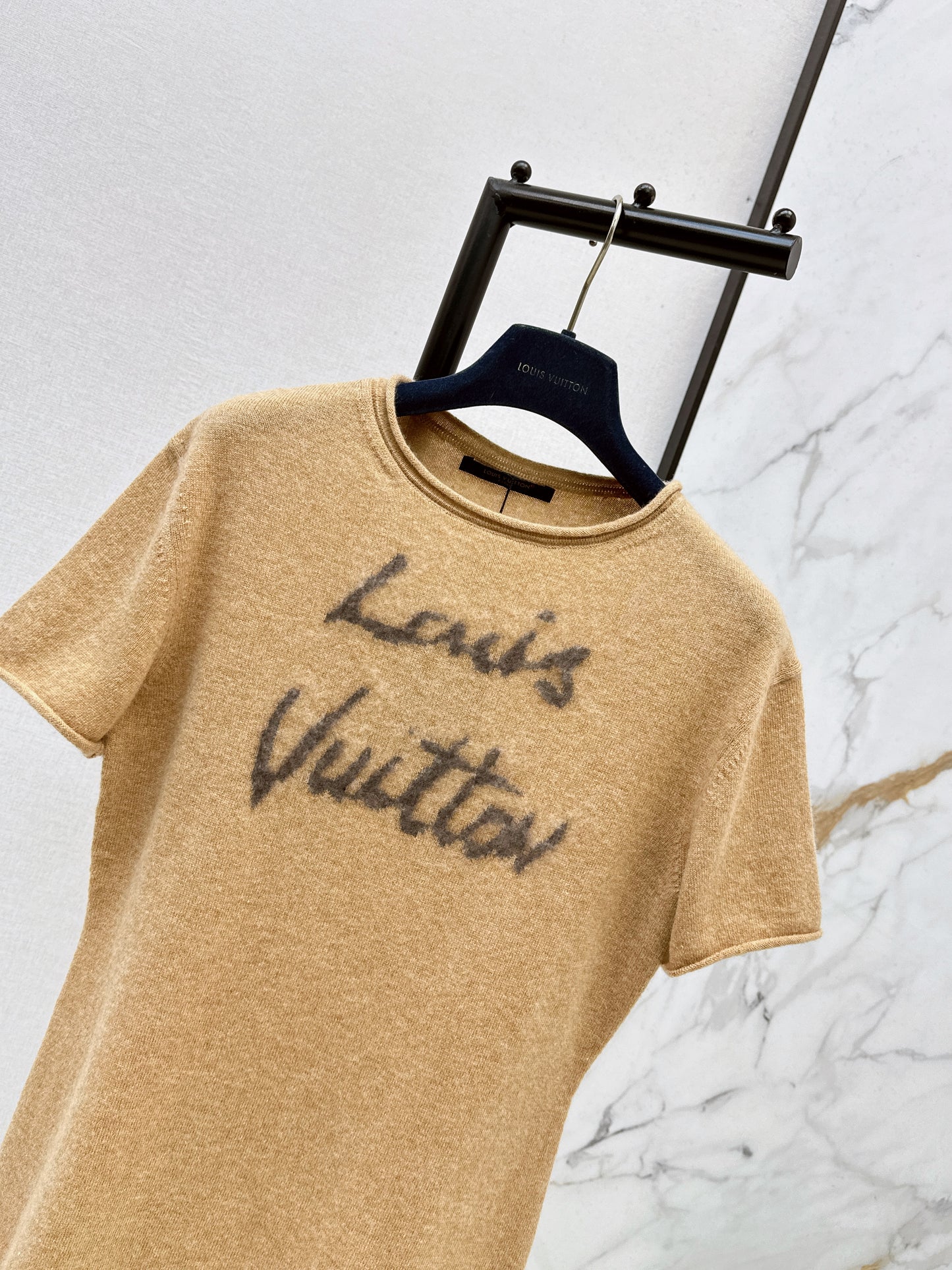 26SS NEW Camel letter short-sleeved sweater