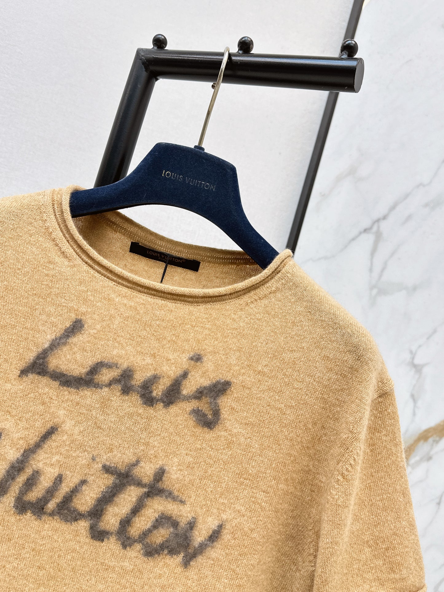 26SS NEW Camel letter short-sleeved sweater