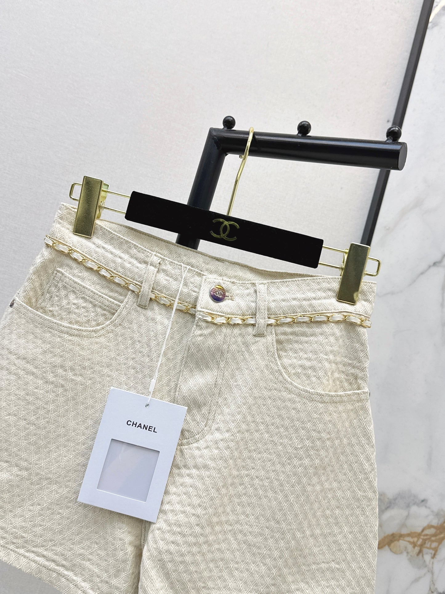 26SS NEW Hand-sewn woven metal waist chain shorts