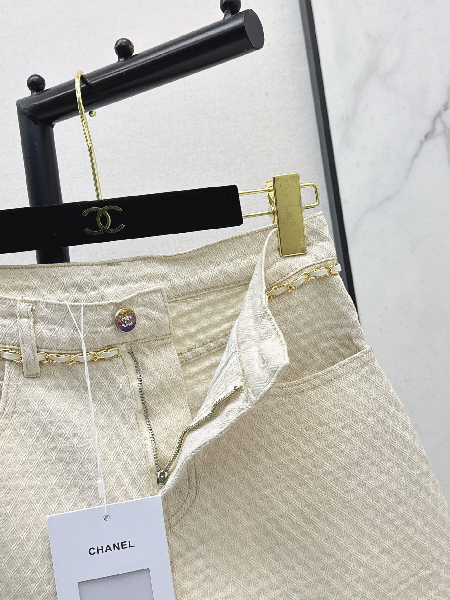 26SS NEW Hand-sewn woven metal waist chain shorts