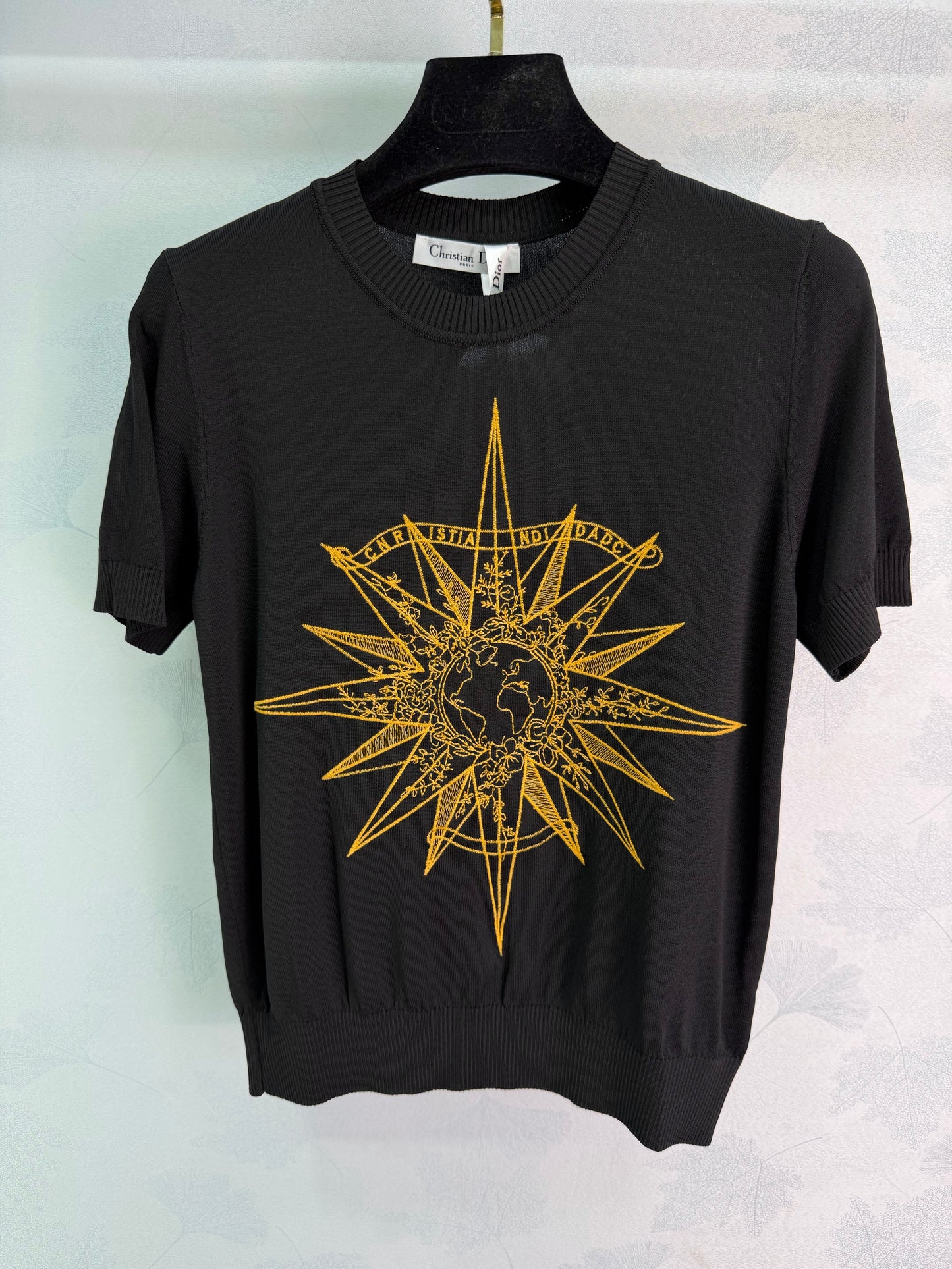 26SS NEU Sonnengöttin Besticktes Kurzarmshirt