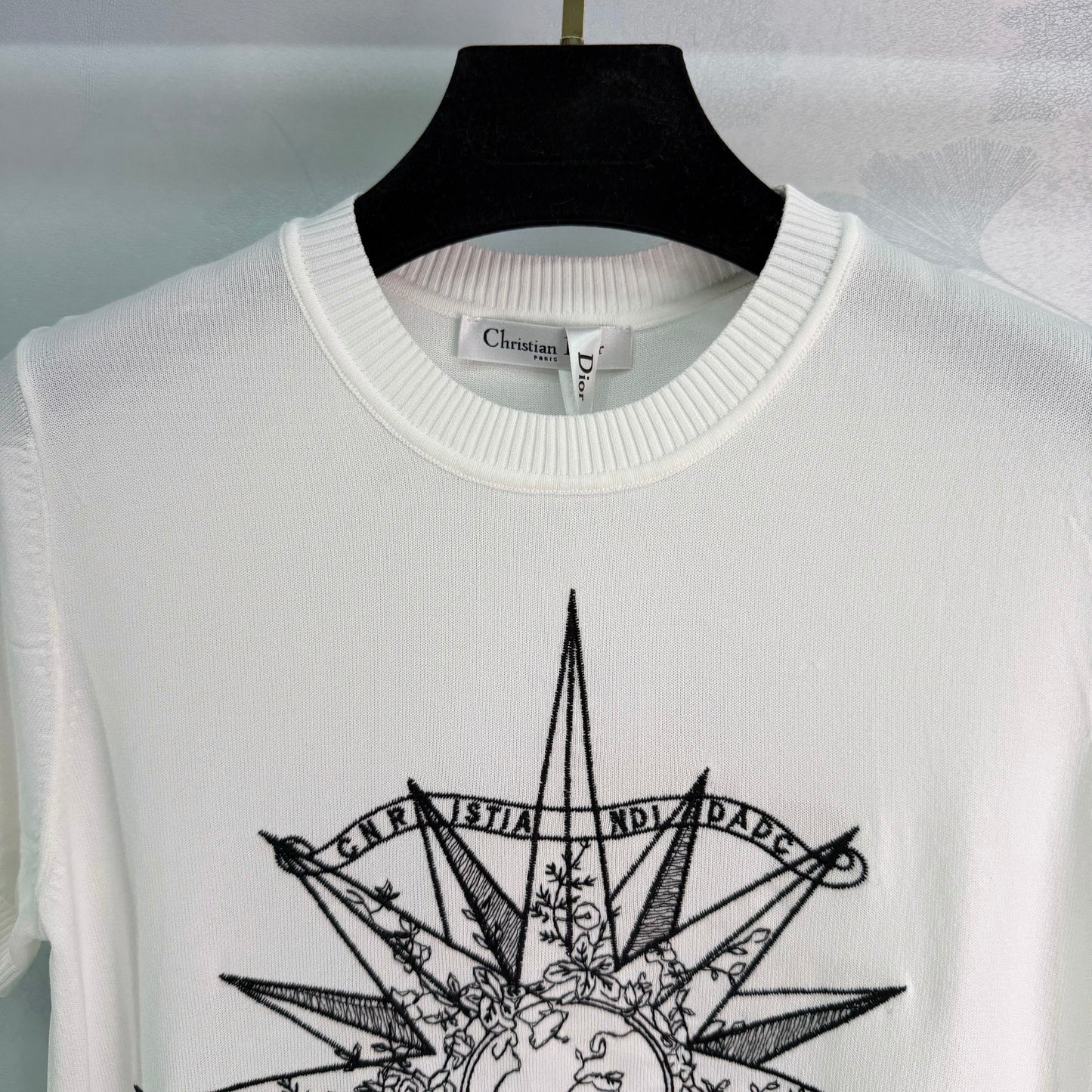 26SS NEU Sonnengöttin Besticktes Kurzarmshirt