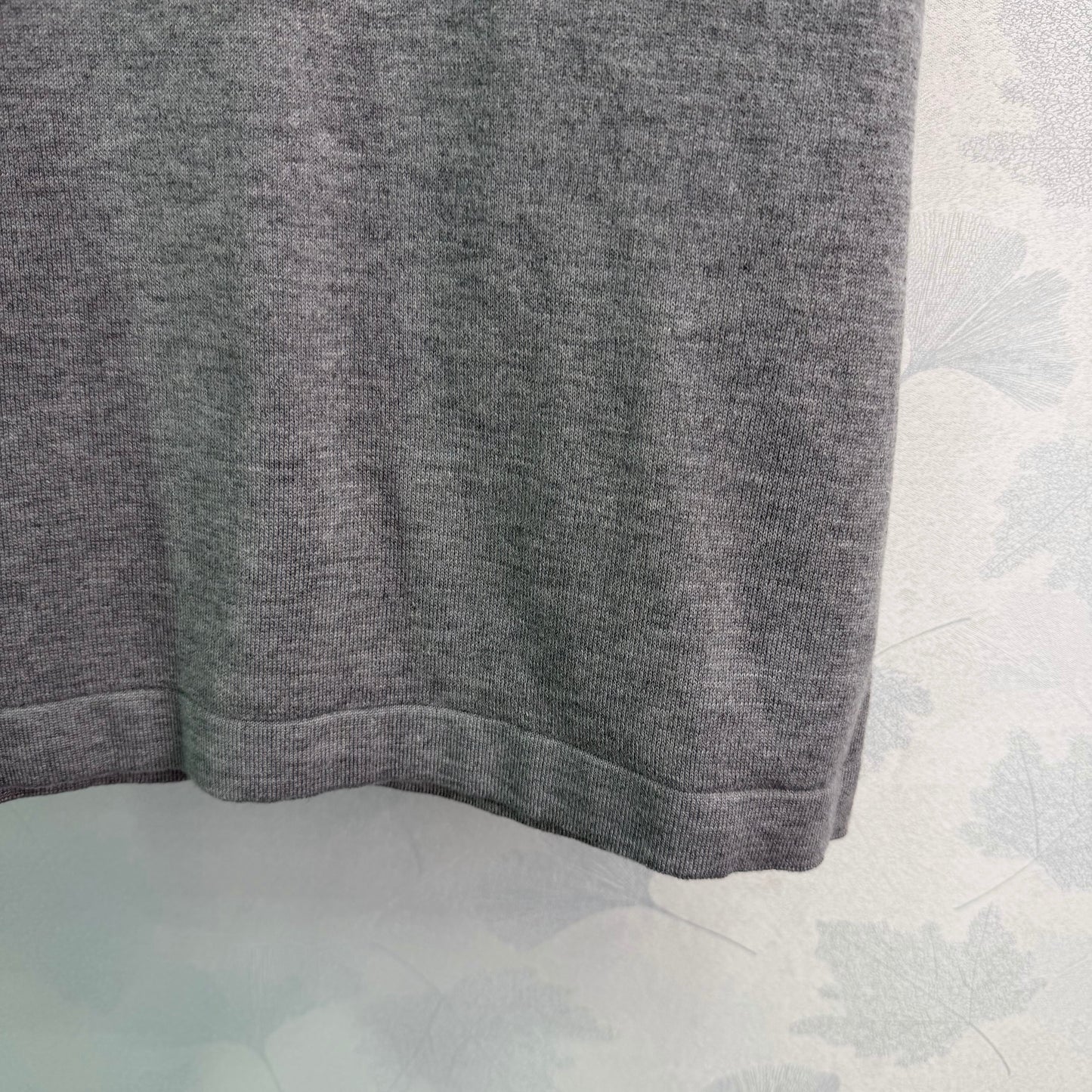 26SS NEUES Klassisches Revers Grau Kurzarm-Polohemd