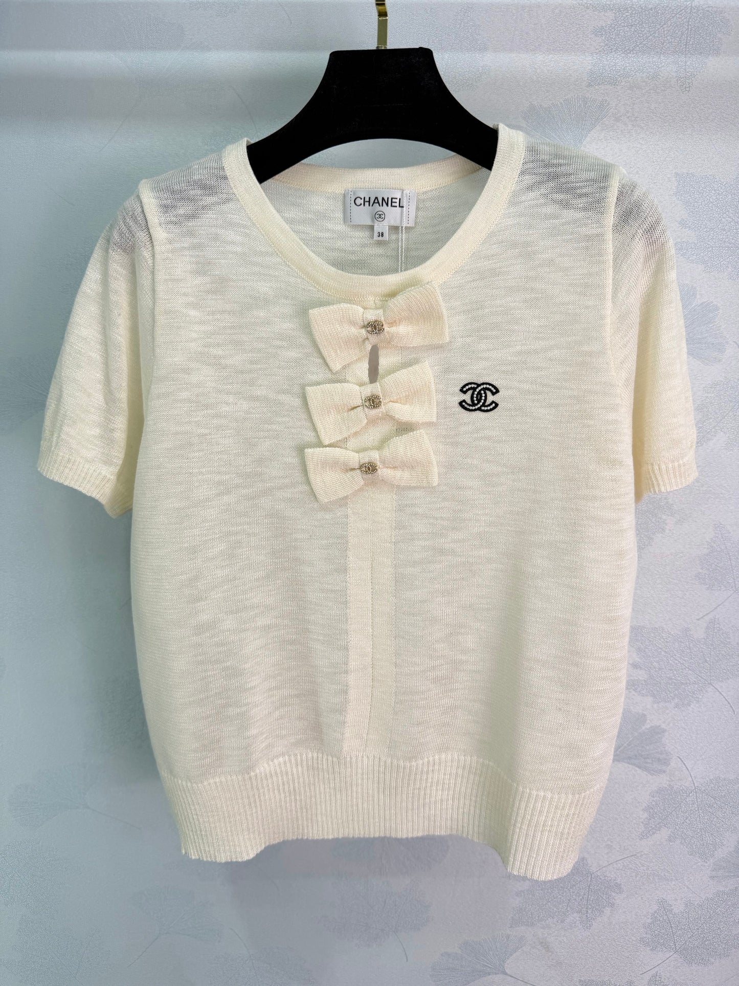 26SS NEU Strickoberteil mit Schleife, kurze Ärmel