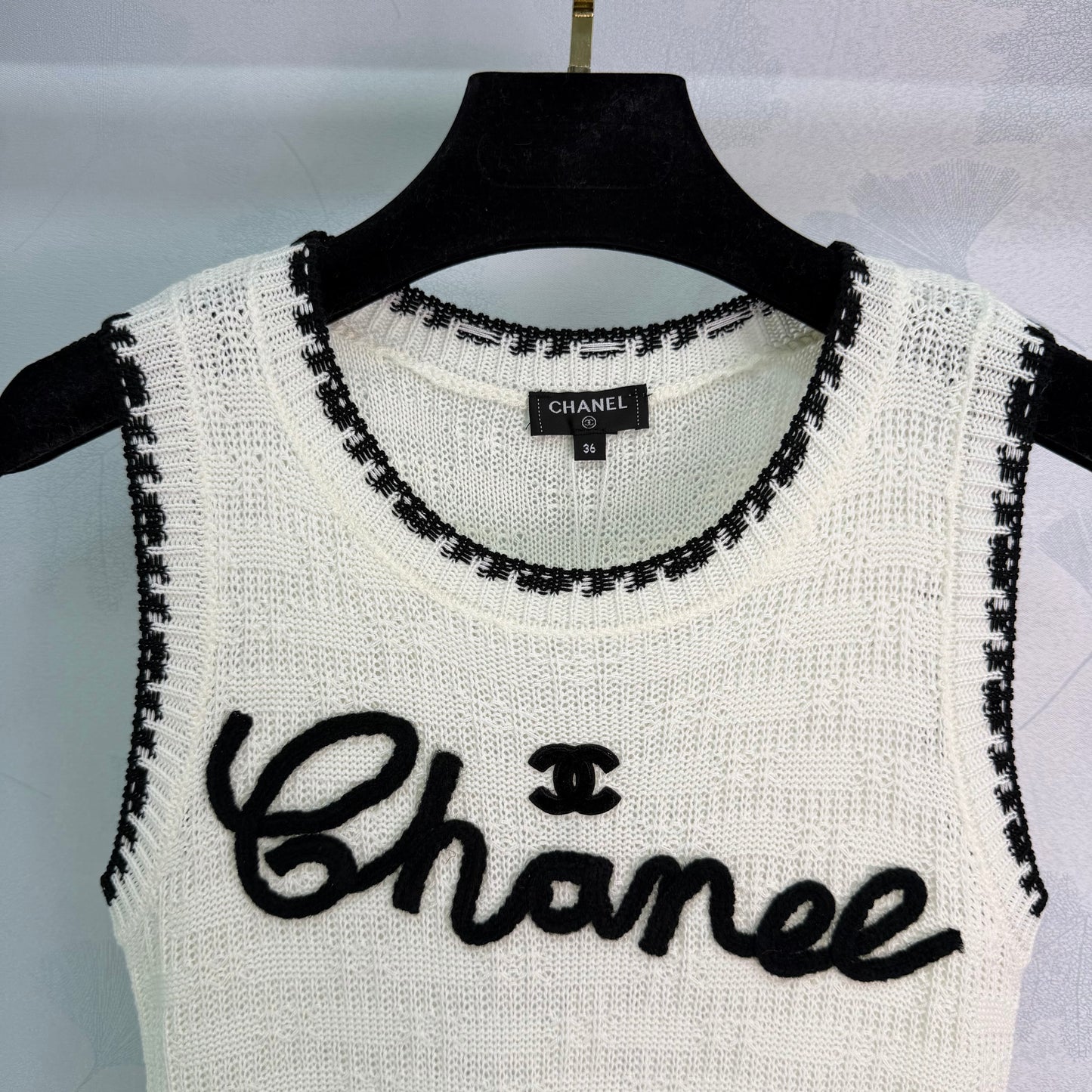 26SS NEW Black embroidered chest logo logo knitted vest