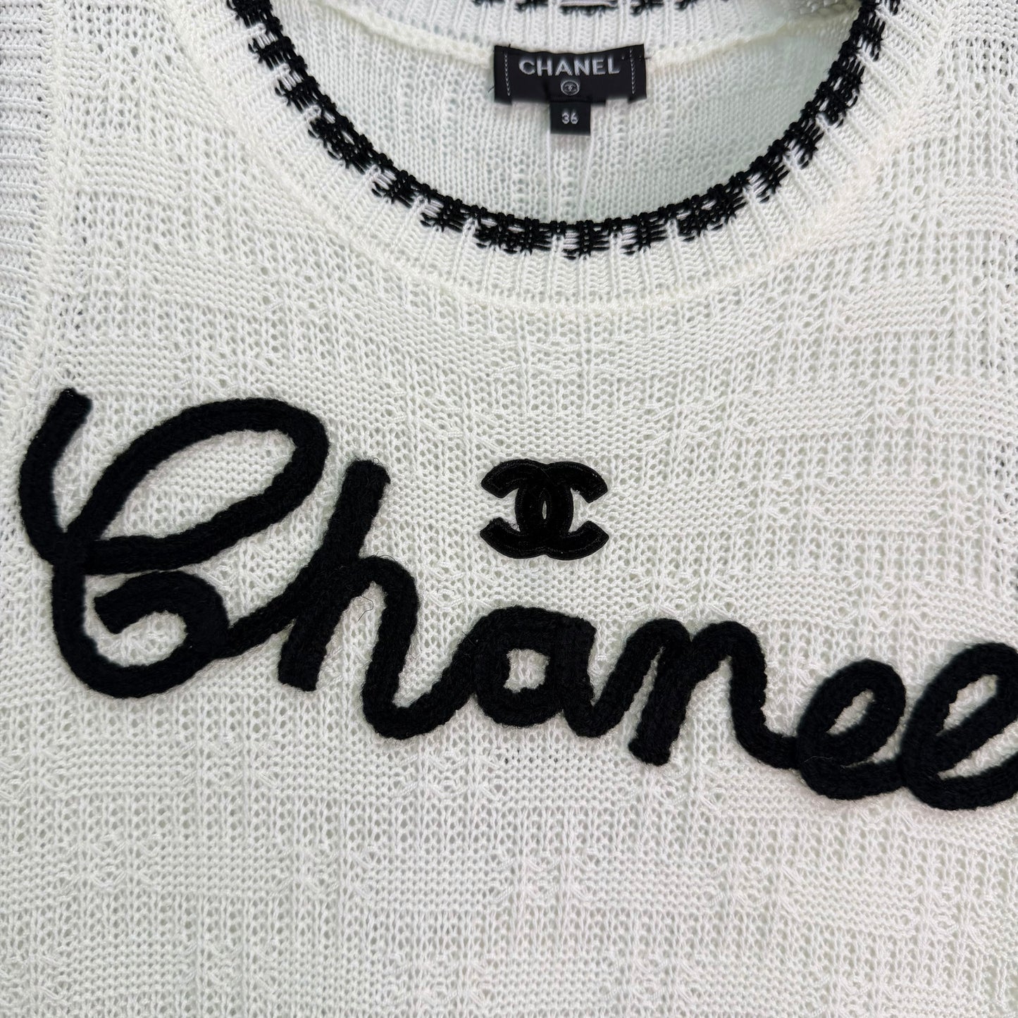 26SS NEW Black embroidered chest logo logo knitted vest
