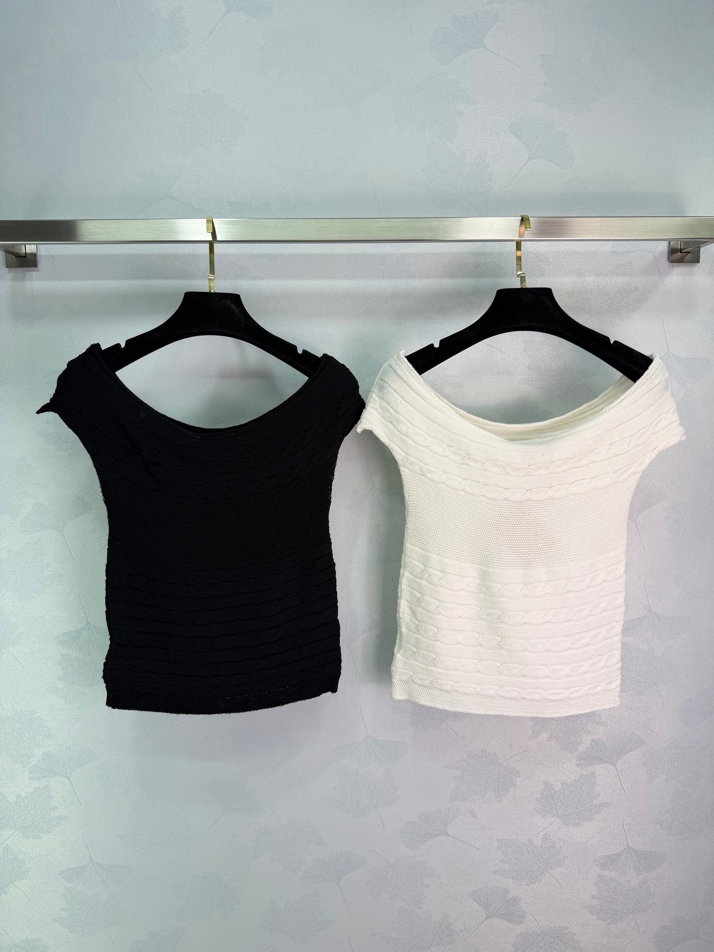 26SS NEUES verdrehtes Strick-One-Shoulder-Top