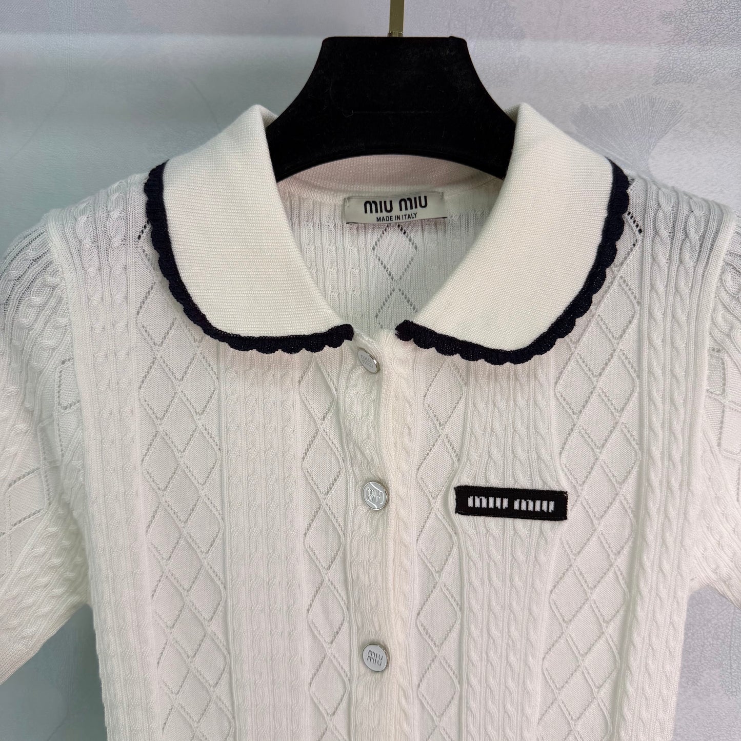 26SS NEU Retro-College-Stil Kurzarm-Cardigan