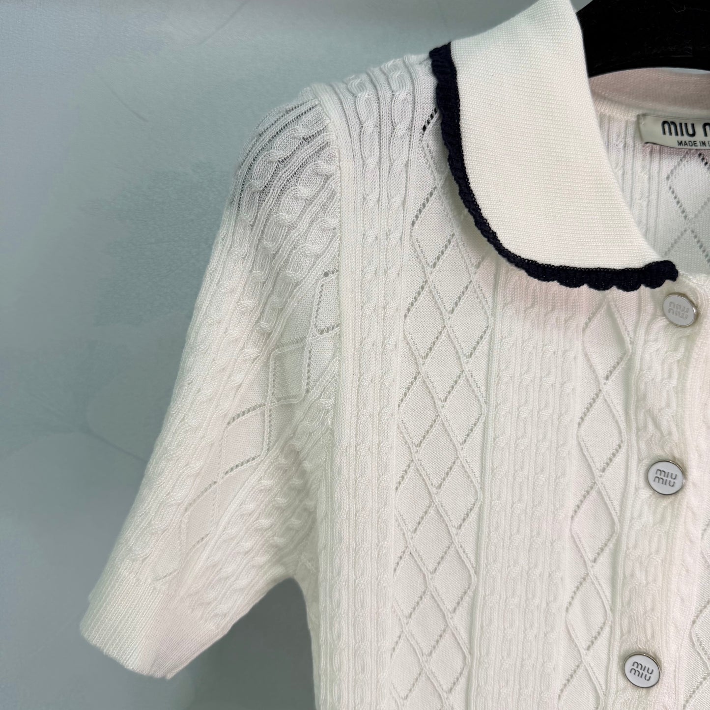 26SS NEU Retro-College-Stil Kurzarm-Cardigan