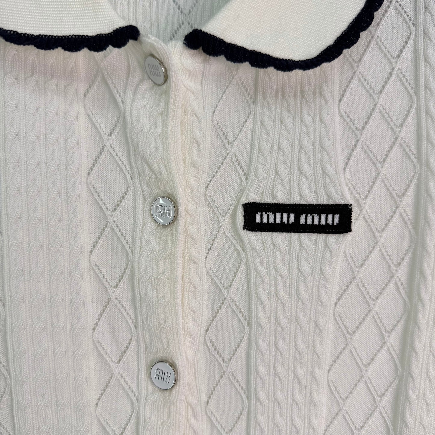 26SS NEU Retro-College-Stil Kurzarm-Cardigan