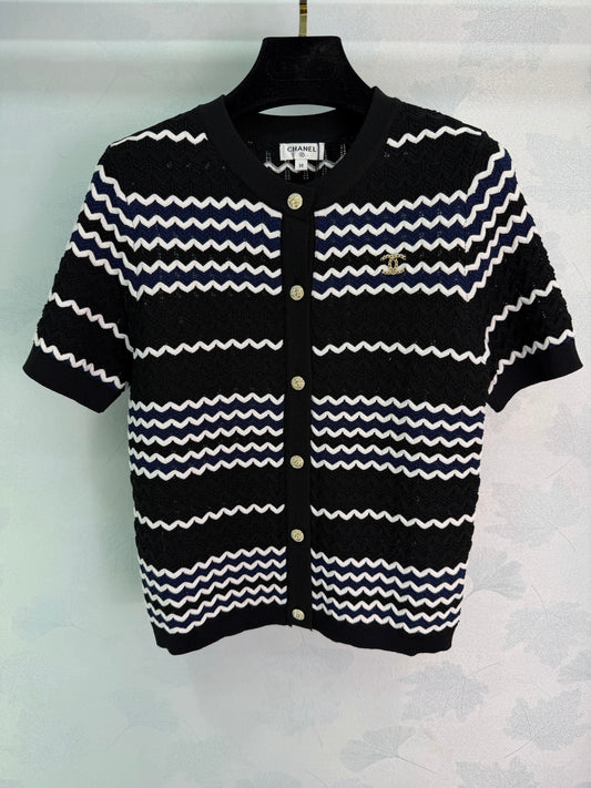 🔥HOT🔥 26SS NEW wavy striped knitted short-sleeved cardigan