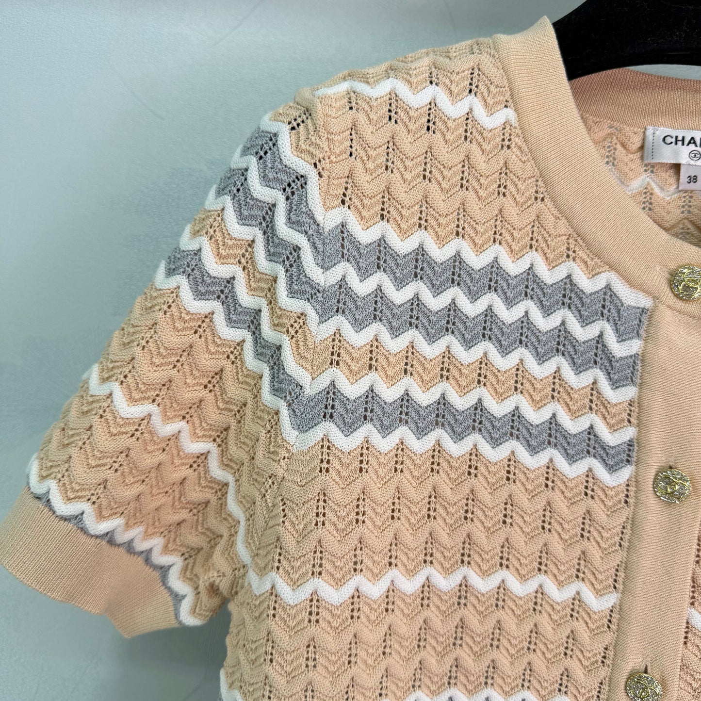 🔥HEISS🔥 SS26 NEUER gewellter gestreifter Strick-Cardigan mit kurzen Ärmeln