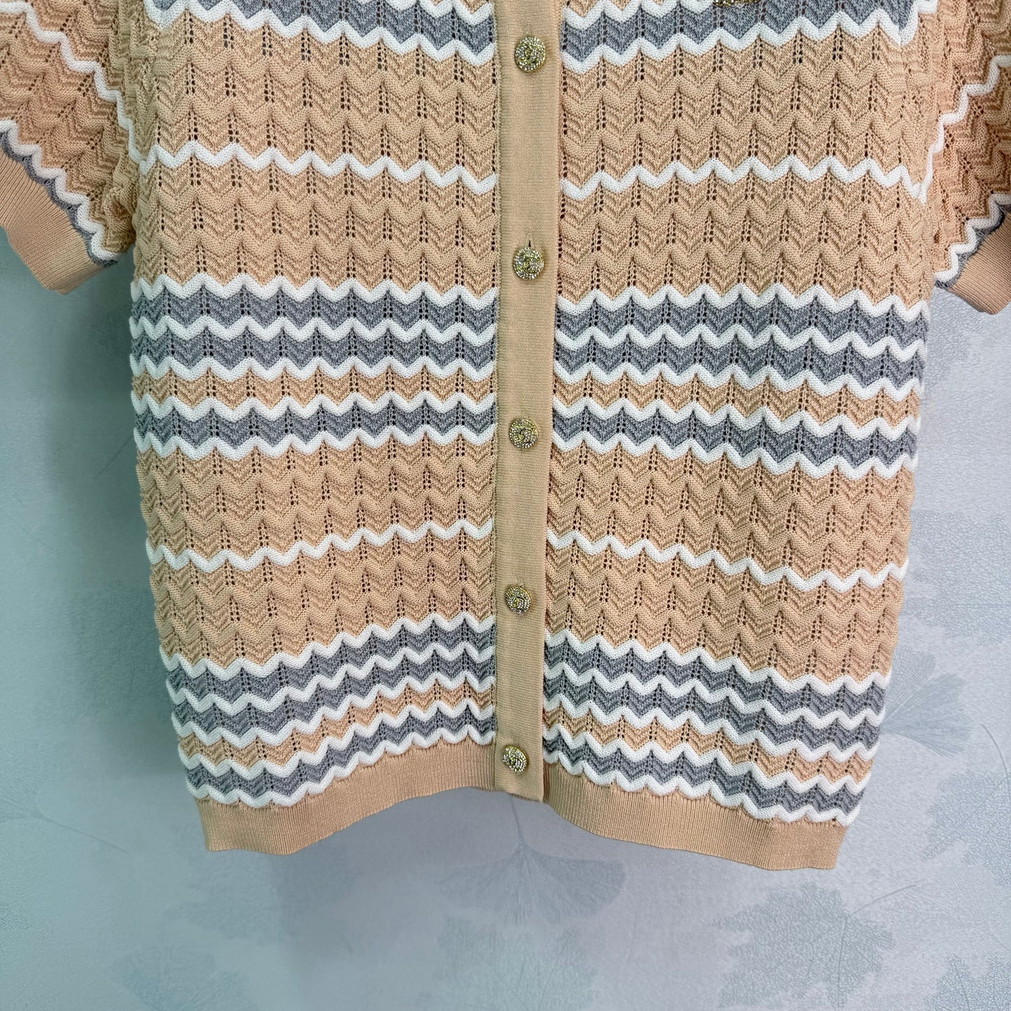 🔥HEISS🔥 SS26 NEUER gewellter gestreifter Strick-Cardigan mit kurzen Ärmeln