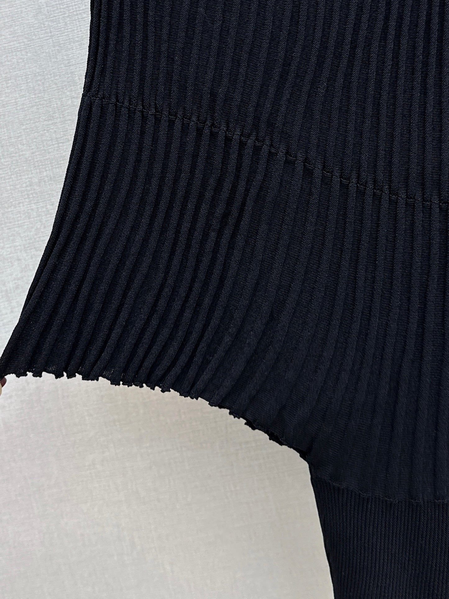 🔥HEISS🔥 26SS NEUER verjüngender Cape-Pullover